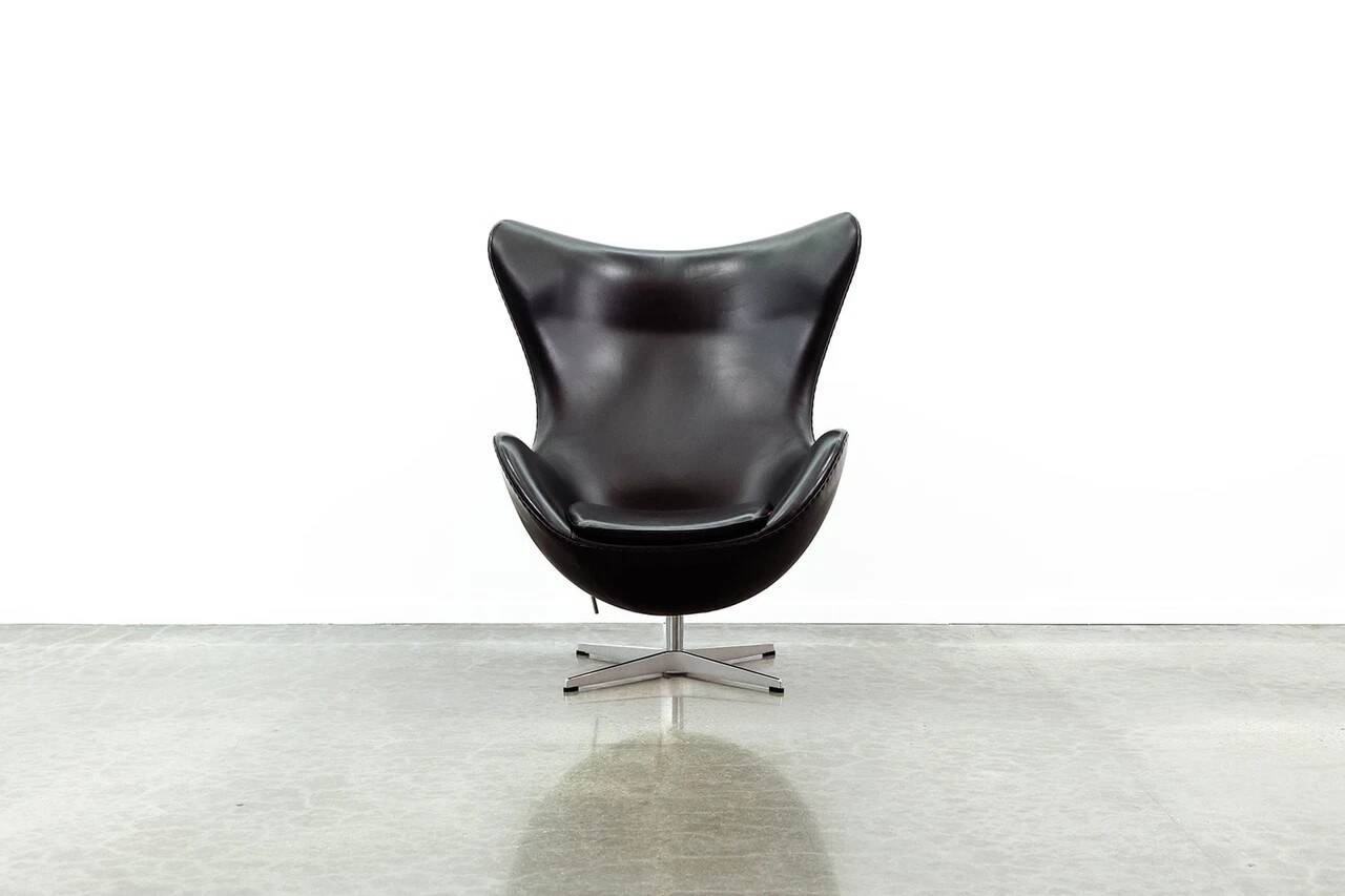 Arne Jacobsen egg chair