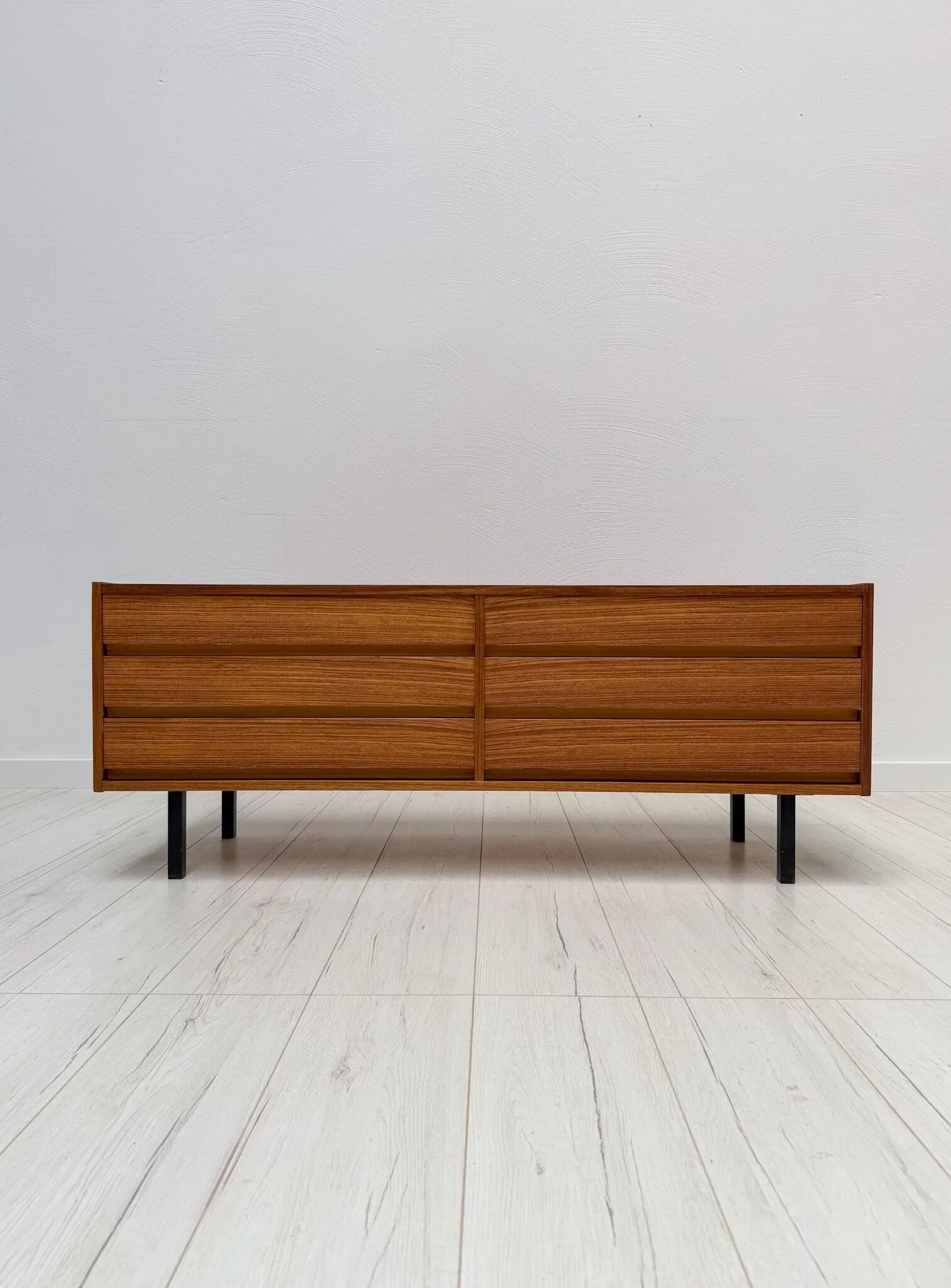 1960s vintage mid-century walnut low sideboard / credenza