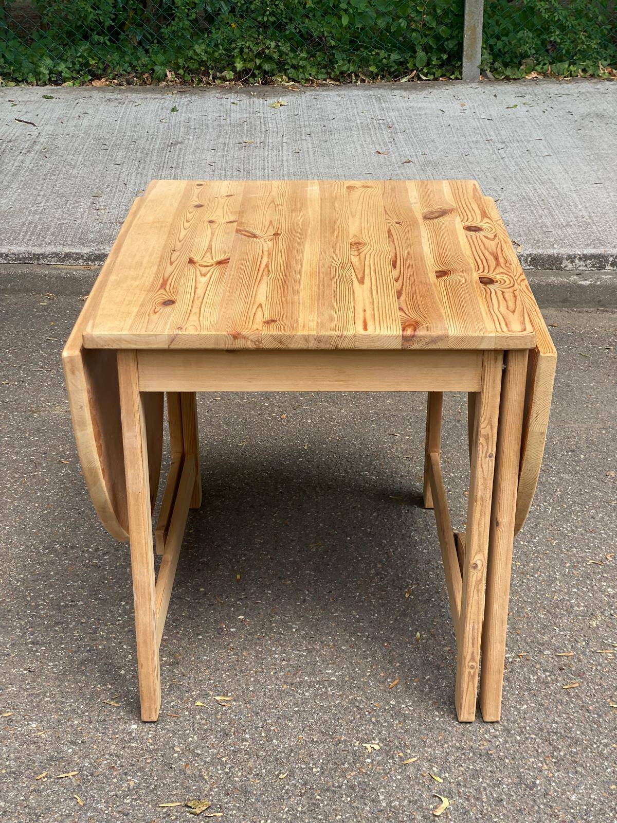 Extendable dining table with leaves renovated by Karin Mobring for Ikea 1970