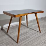 Table basse par Jiri Jiroutek