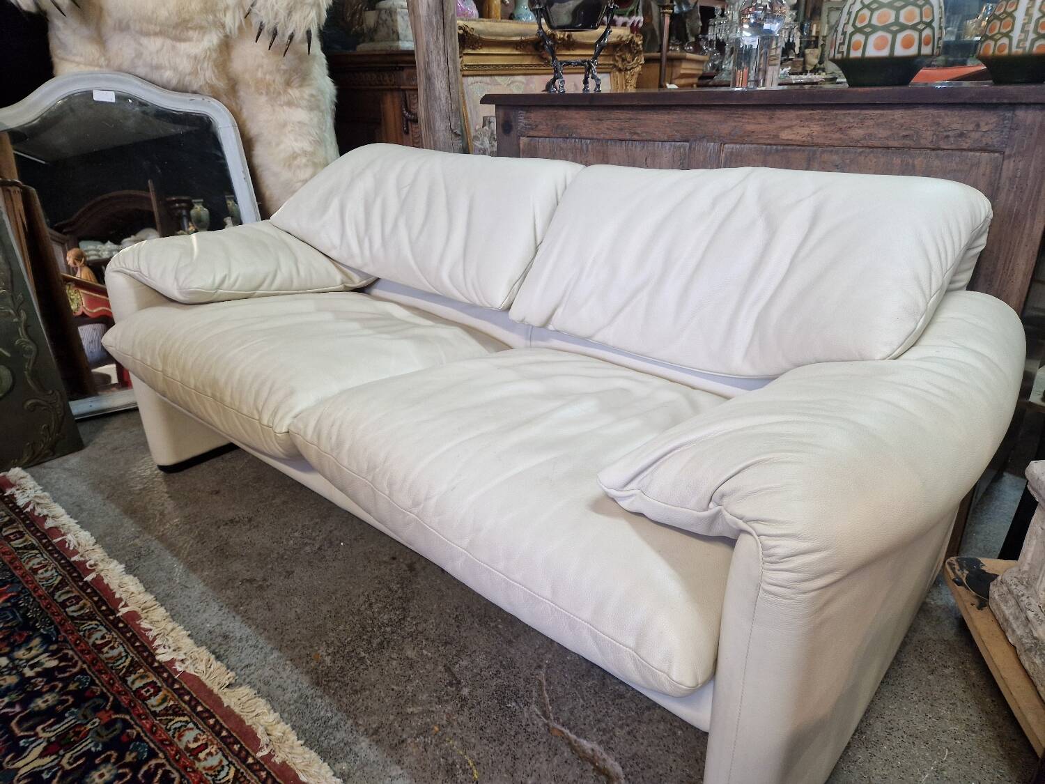 Maralunga White Leather Sofa By Vico Magistretti For Cassina, 1970s No. 2