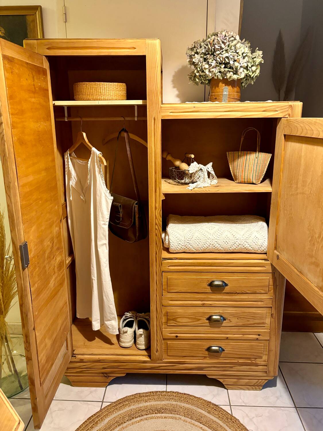 Asymmetrical raw wood wardrobe