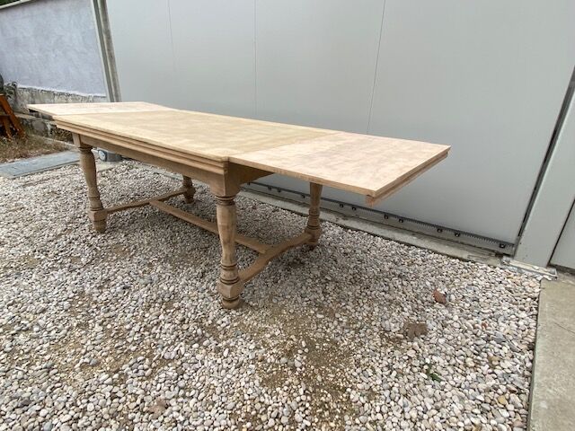 Sanded farmhouse table extension up to 2.54m