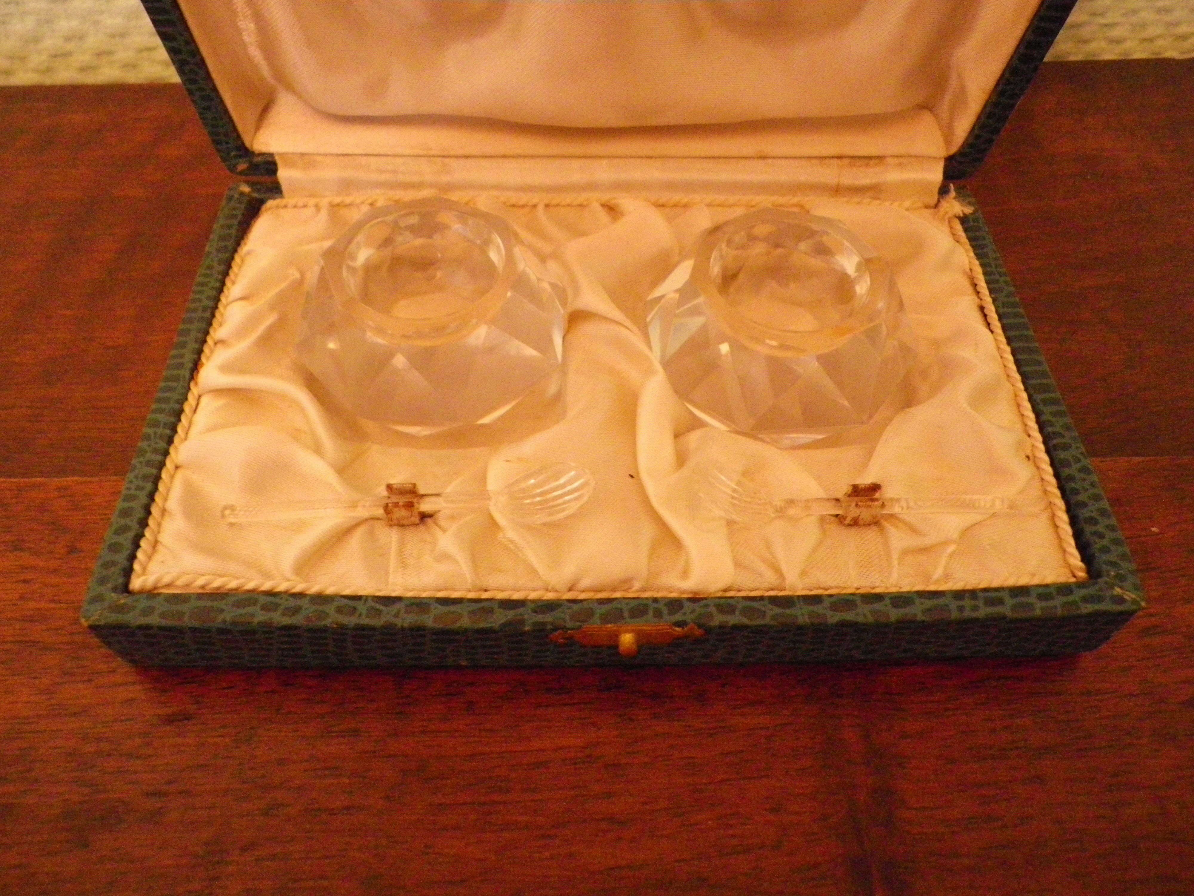 Duo of Saleron in crystal with their serving spoons, in original box - 50s -