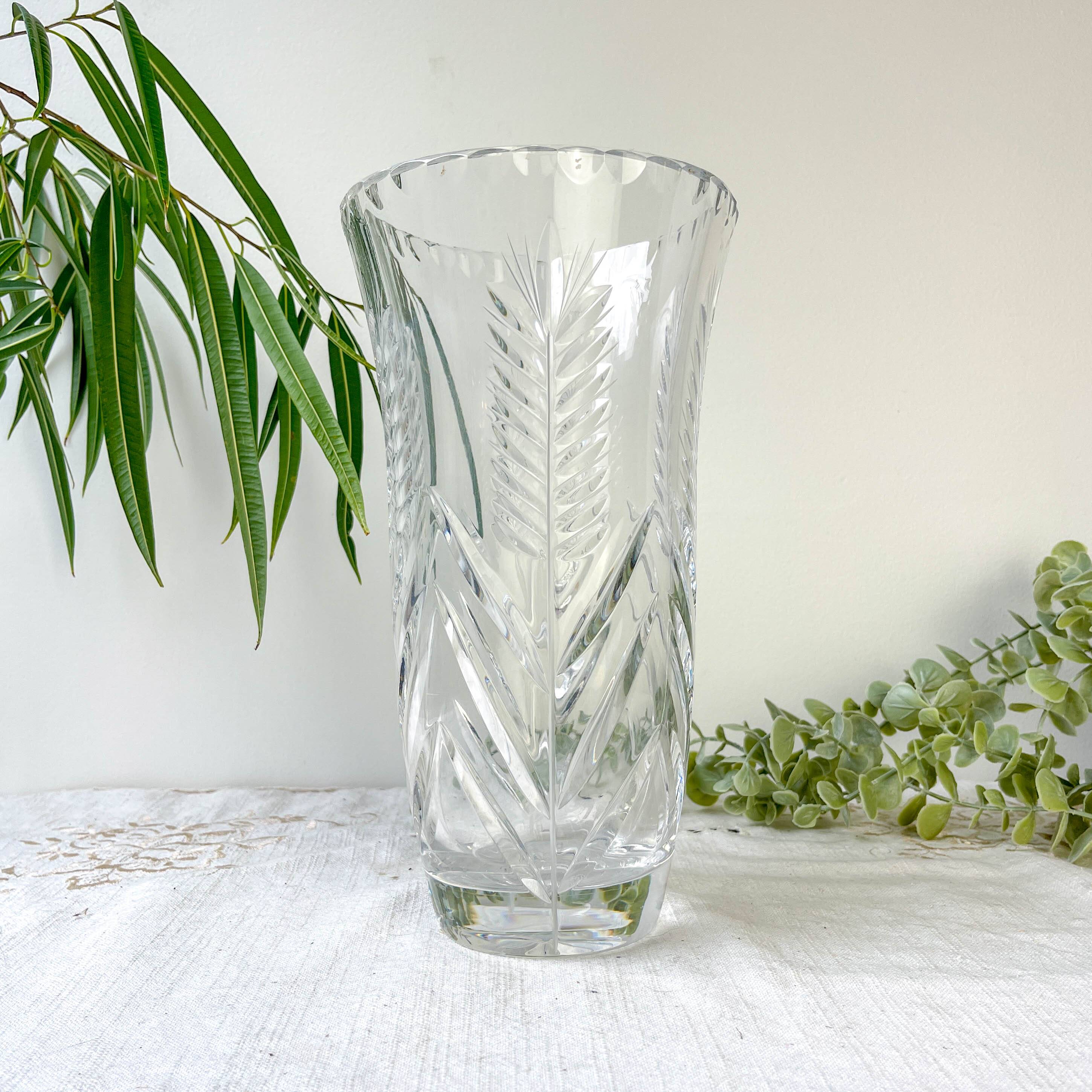 Vintage crystal vase with chiseled pattern