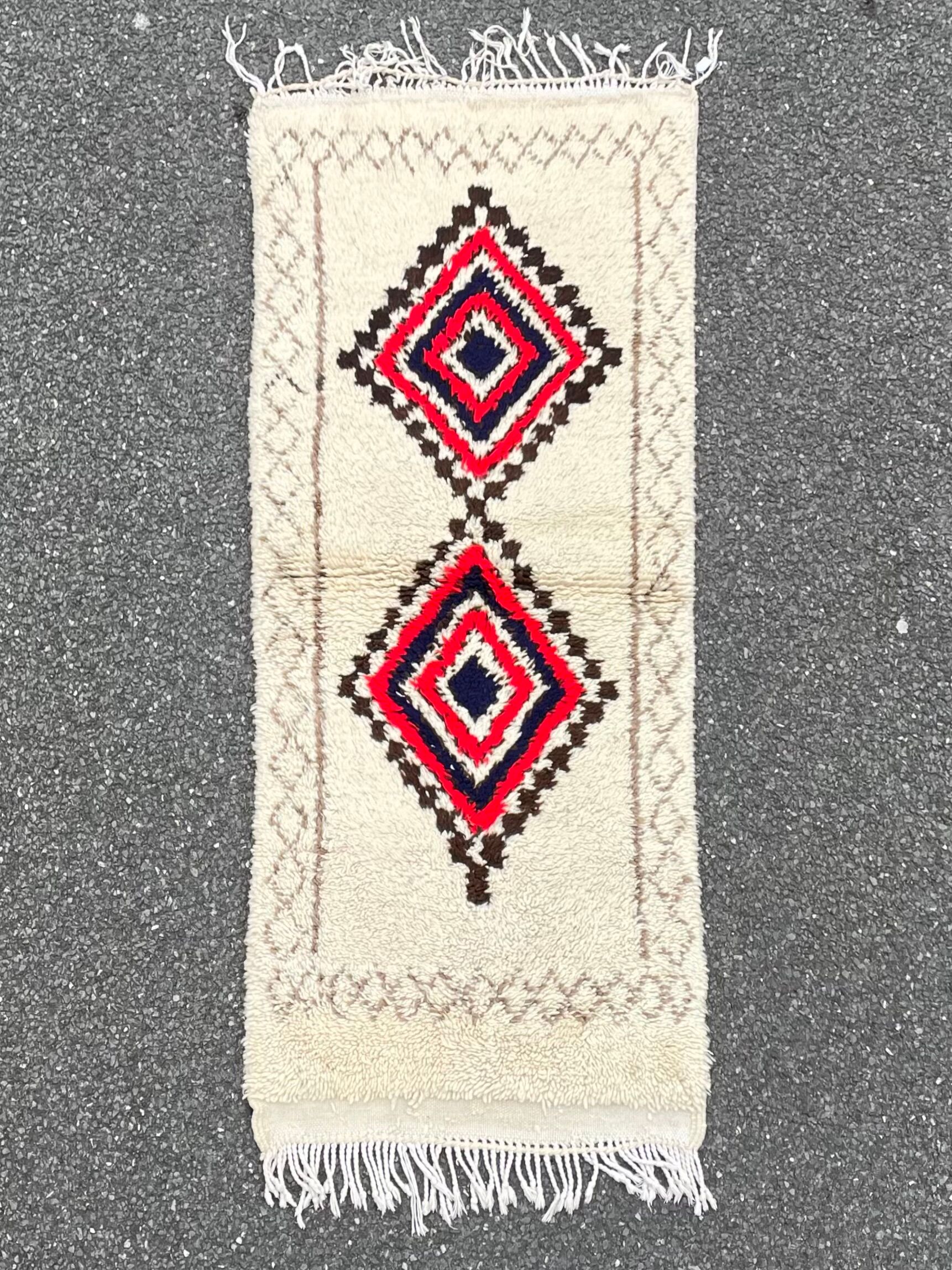 Carpet berbere beni ouarain diamonds 80x185 cm