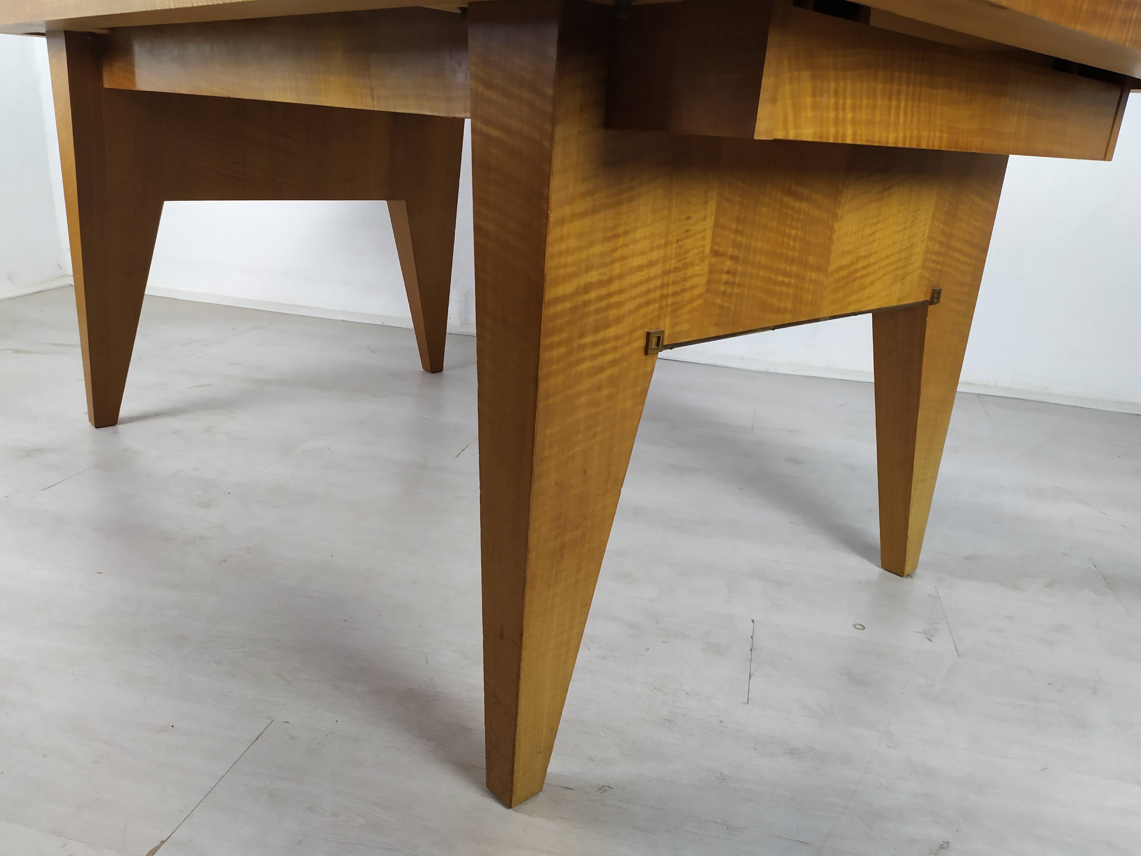 Table a rallonge pied compas