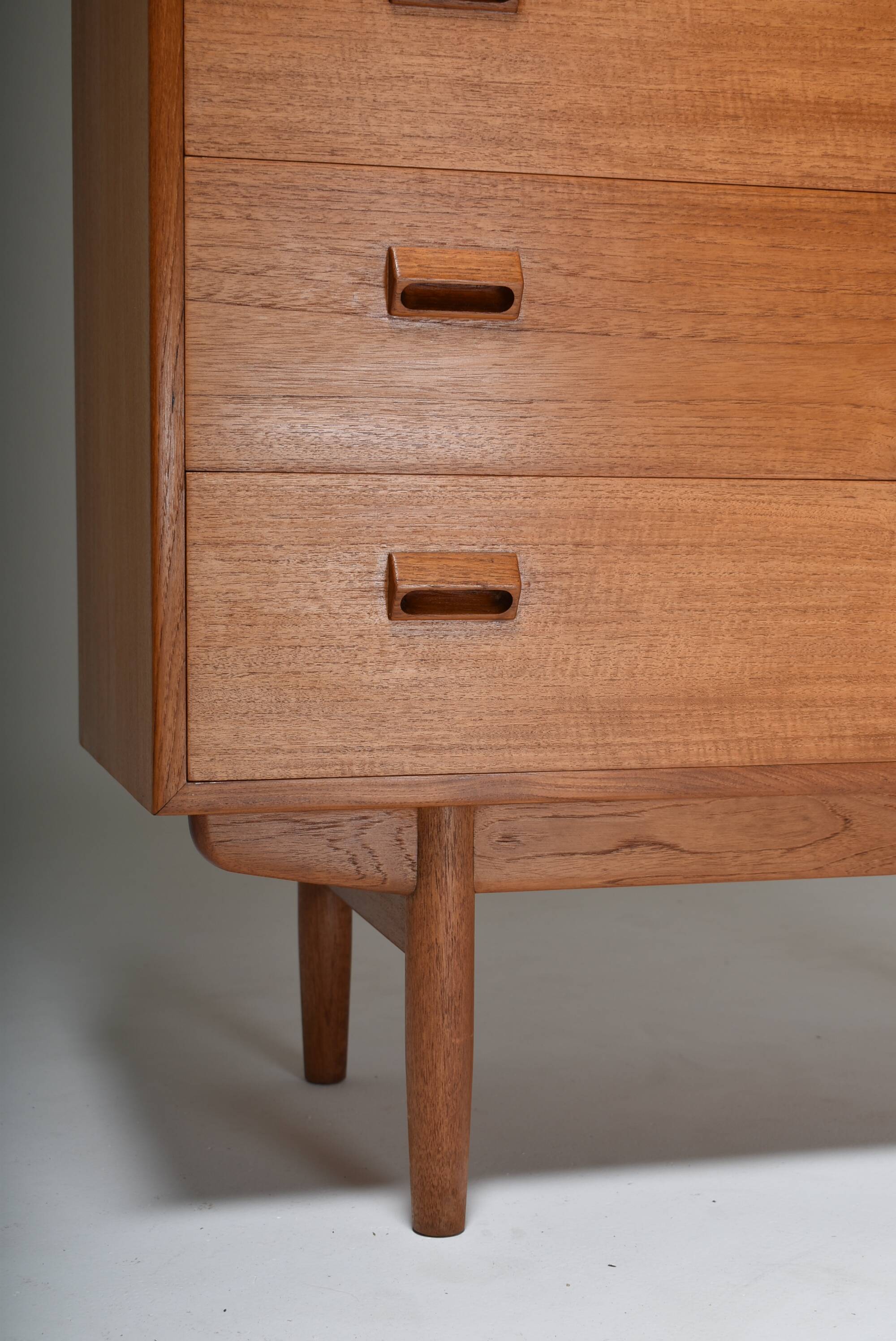 Scandinavian chest of drawers Borge MOGENSEN