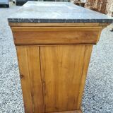 Chest of drawers in cherry