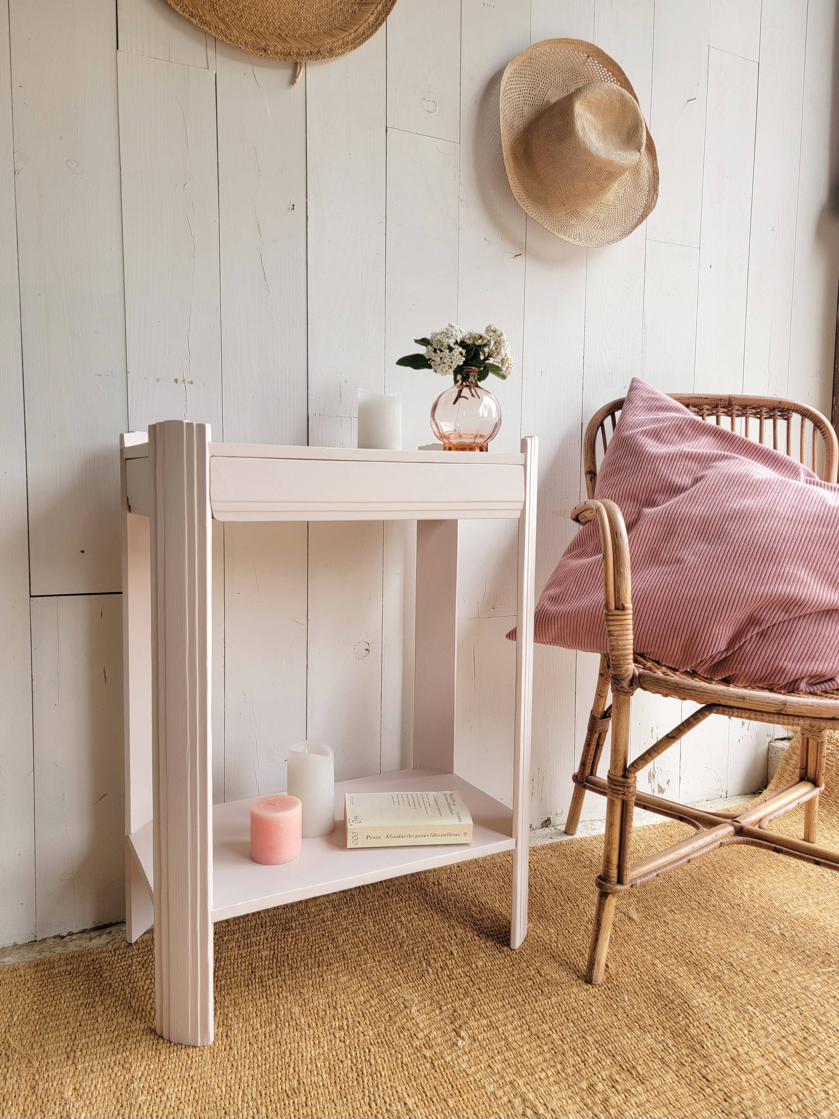 Small renovated Art Deco console in nude colour.
