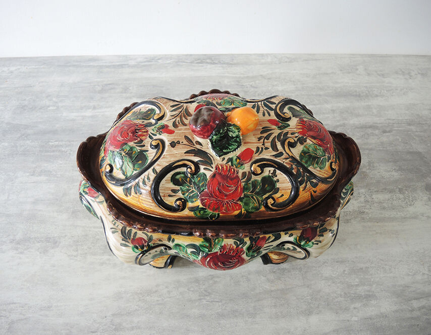 Slurry tureen H Bequet Quaregnon