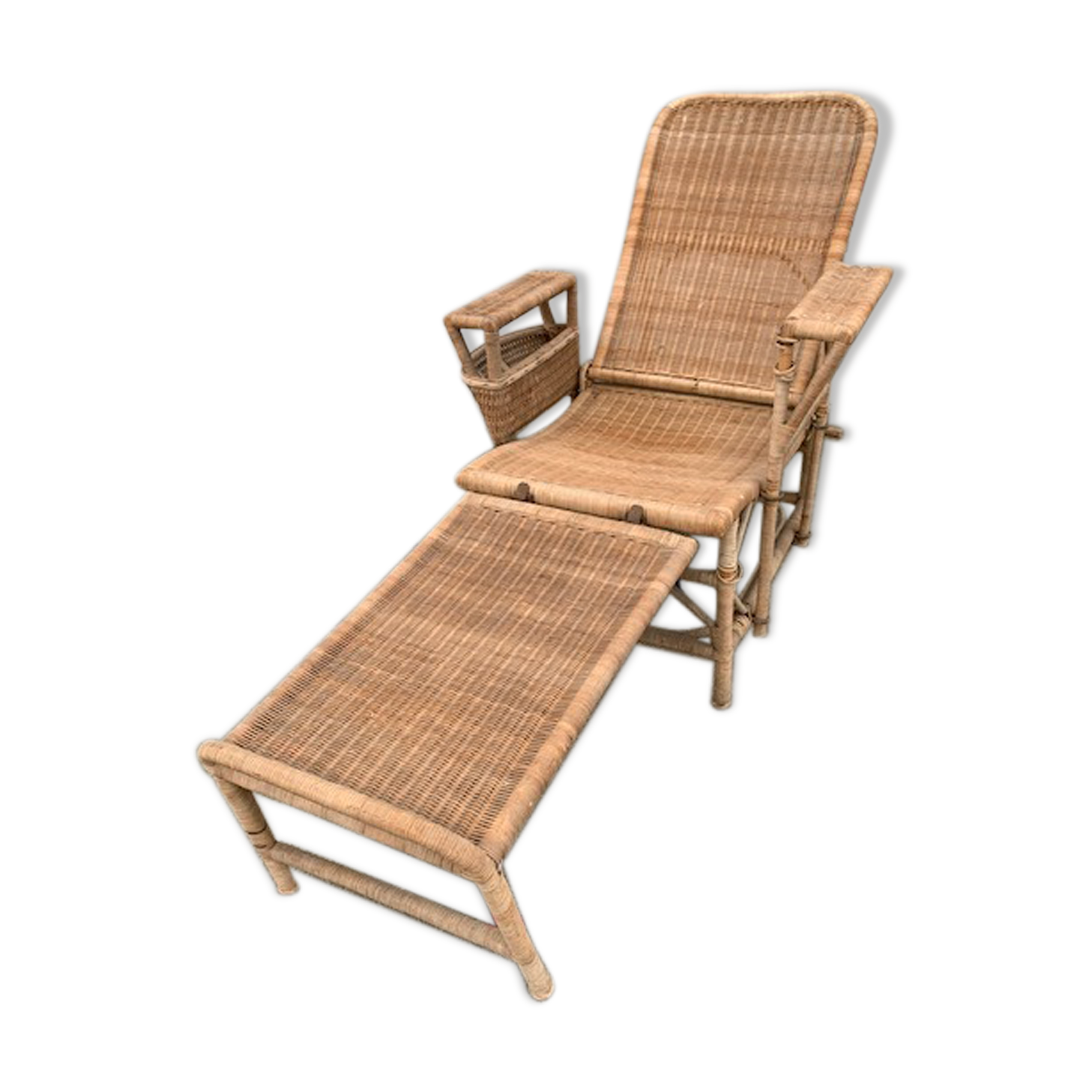 Lounge chair
