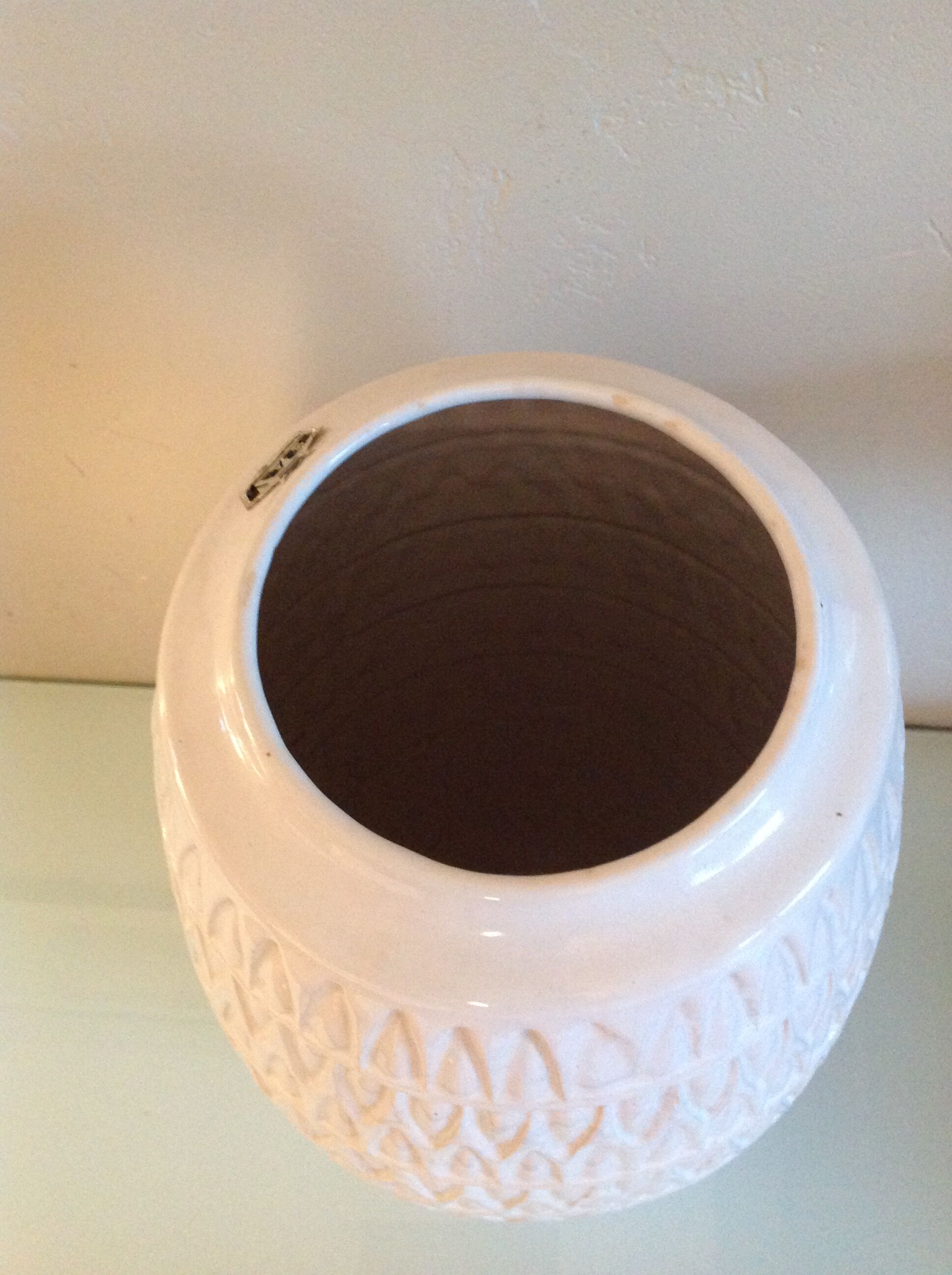 Ovoid vase in white ceramic pr Bay Keramik / vintage 60s-70s