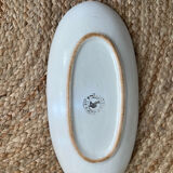 Plat ovale en porcelaine à motifs