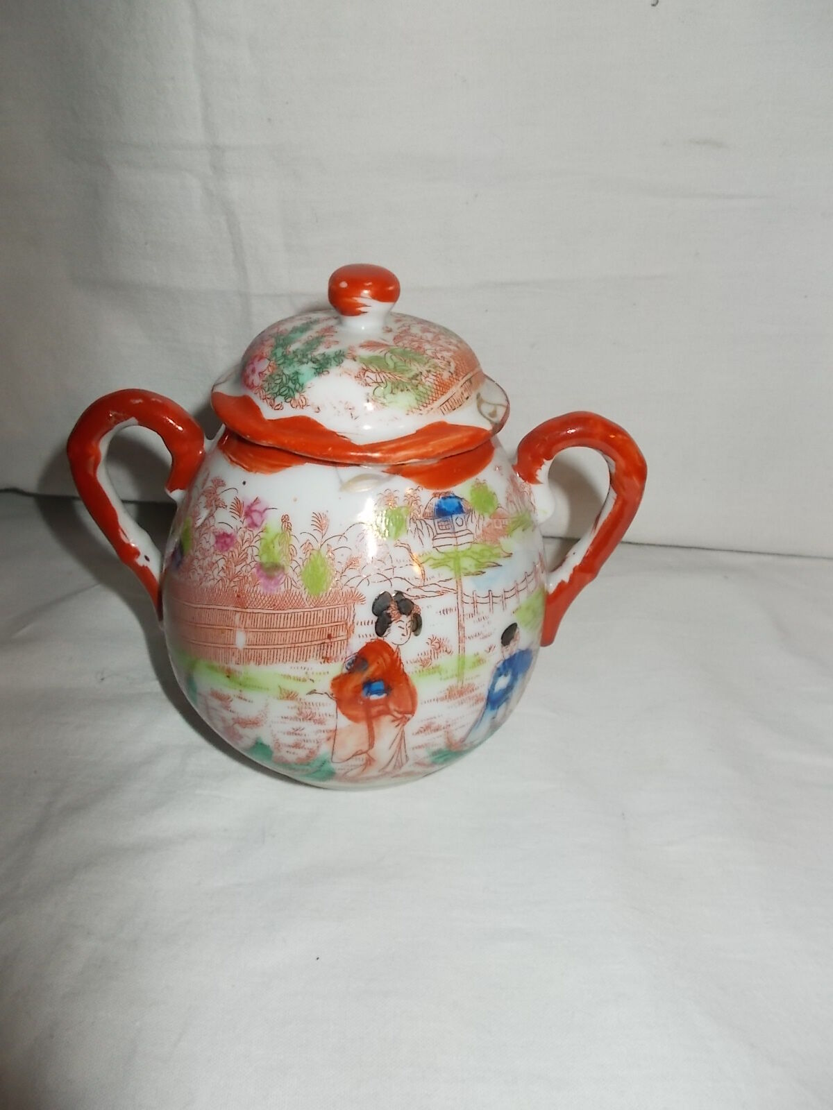 Very fine porcelain maruku china tea service