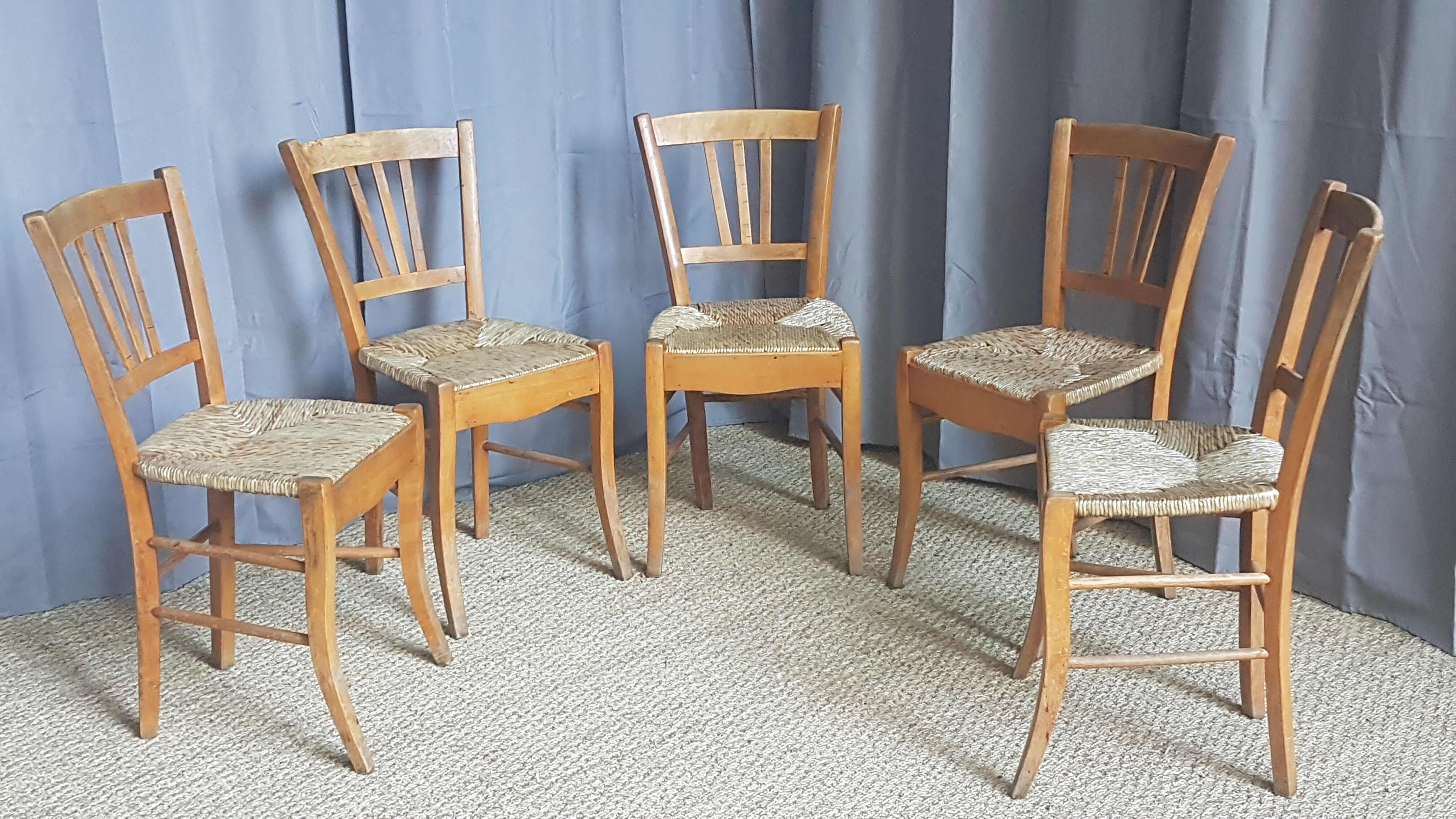 Series of 5 old mulched chairs