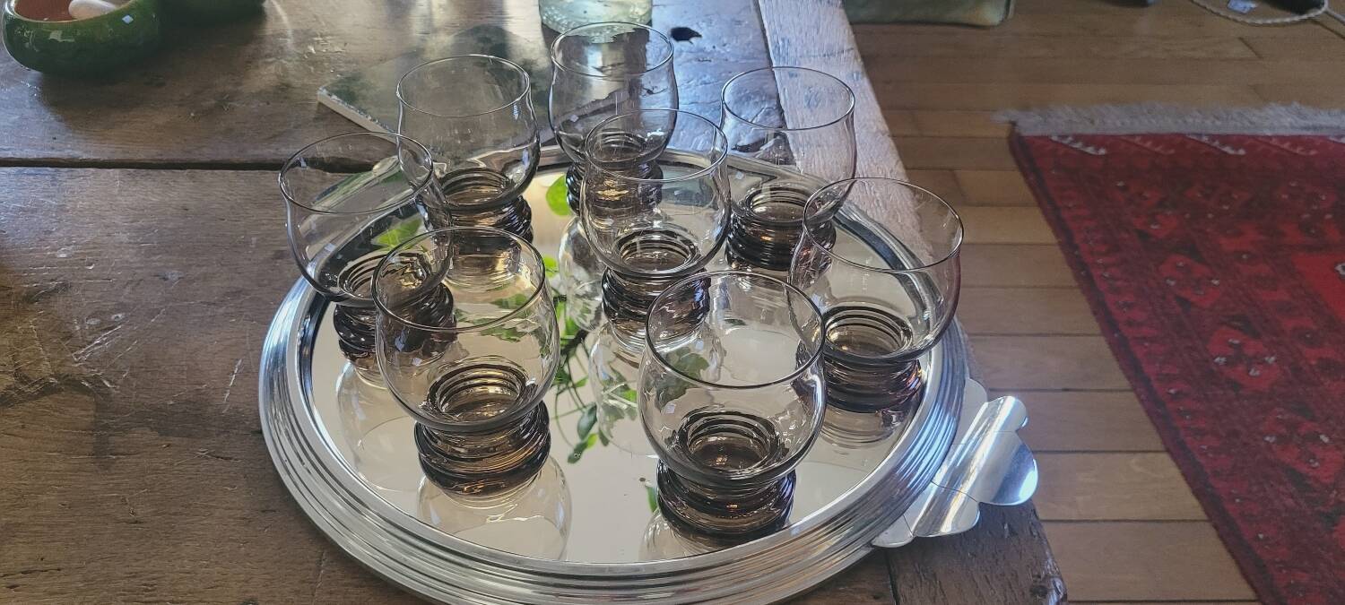 Set of 8 50's glasses