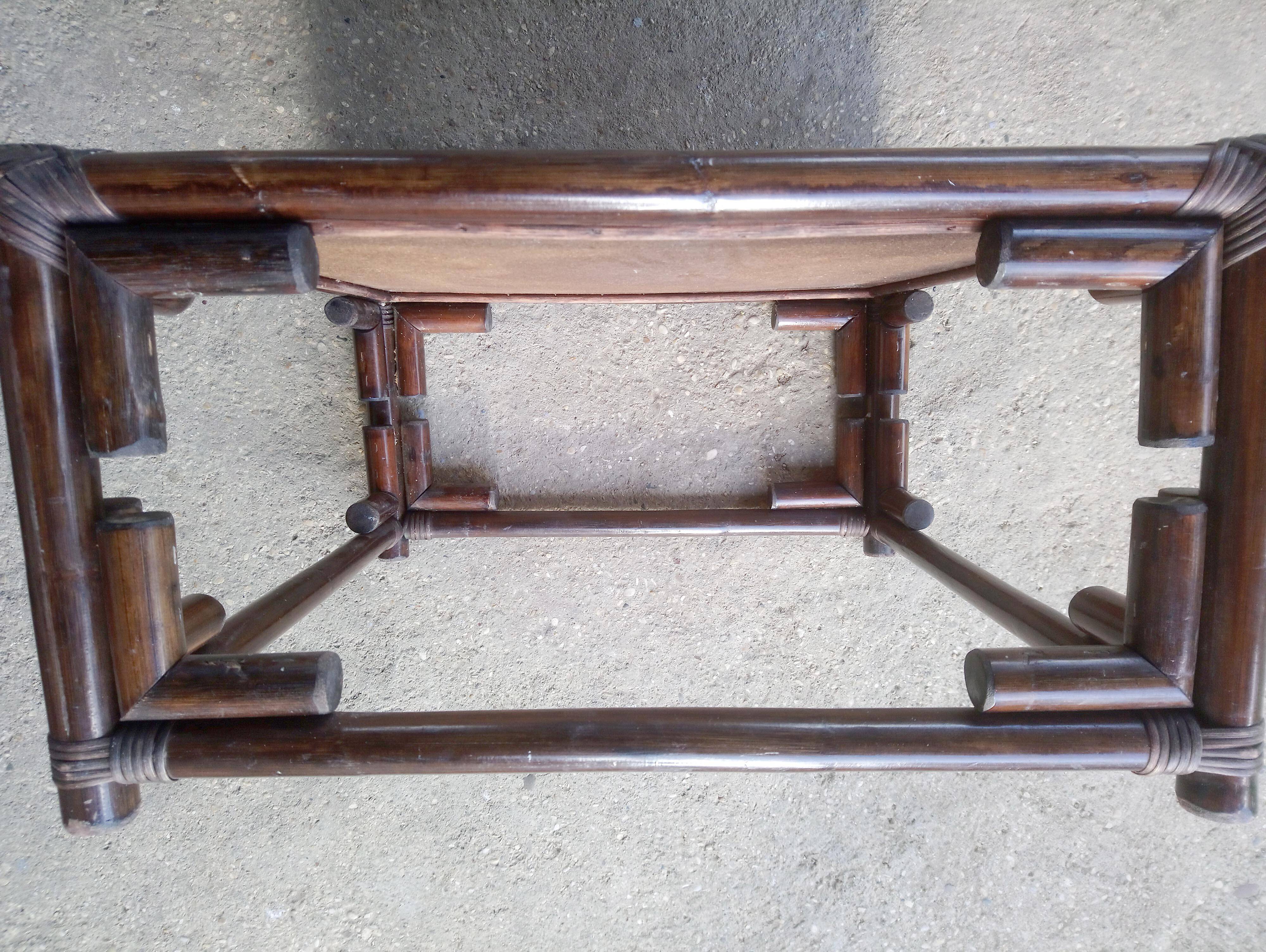 Table basse rotin carrée vintage 1970
