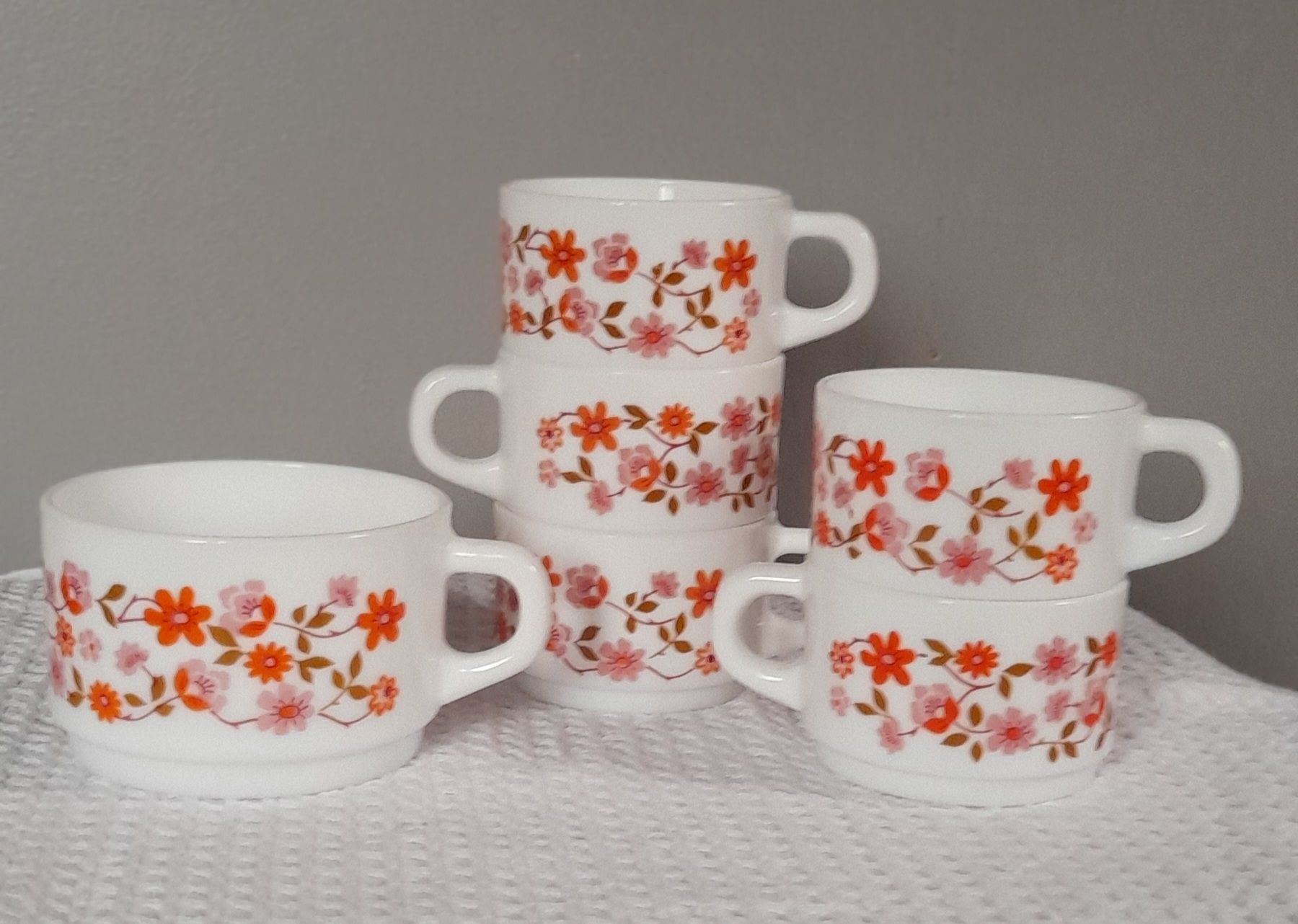 Set of 6 cups Arcopal model Scania - floral décor - vintage 1970