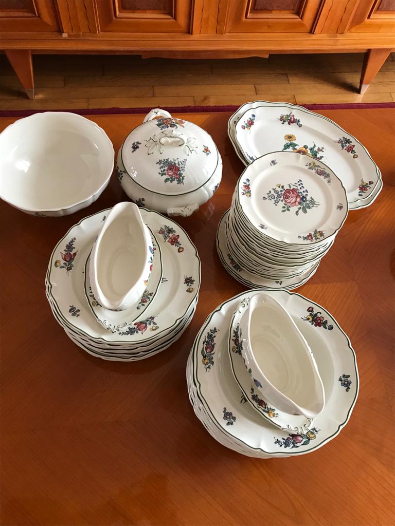 Service 85 pieces crockery Villeroy and Boch Vieux Strasbourg floral decoration