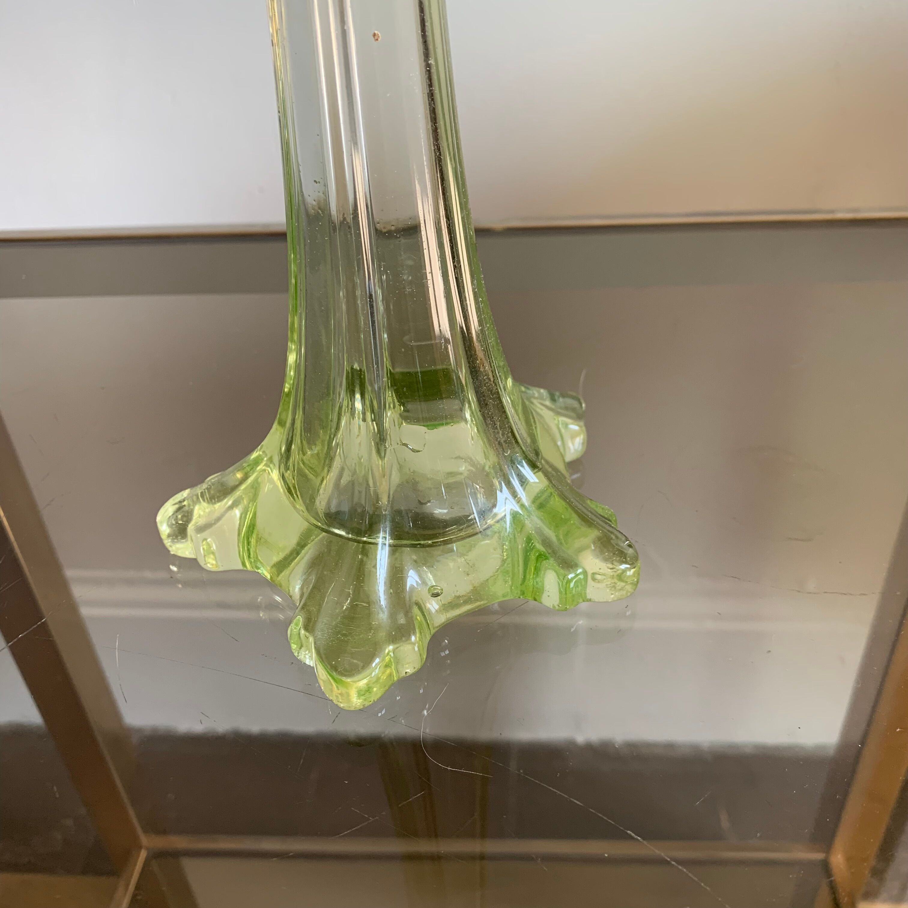 Vase soliflore à l'urane