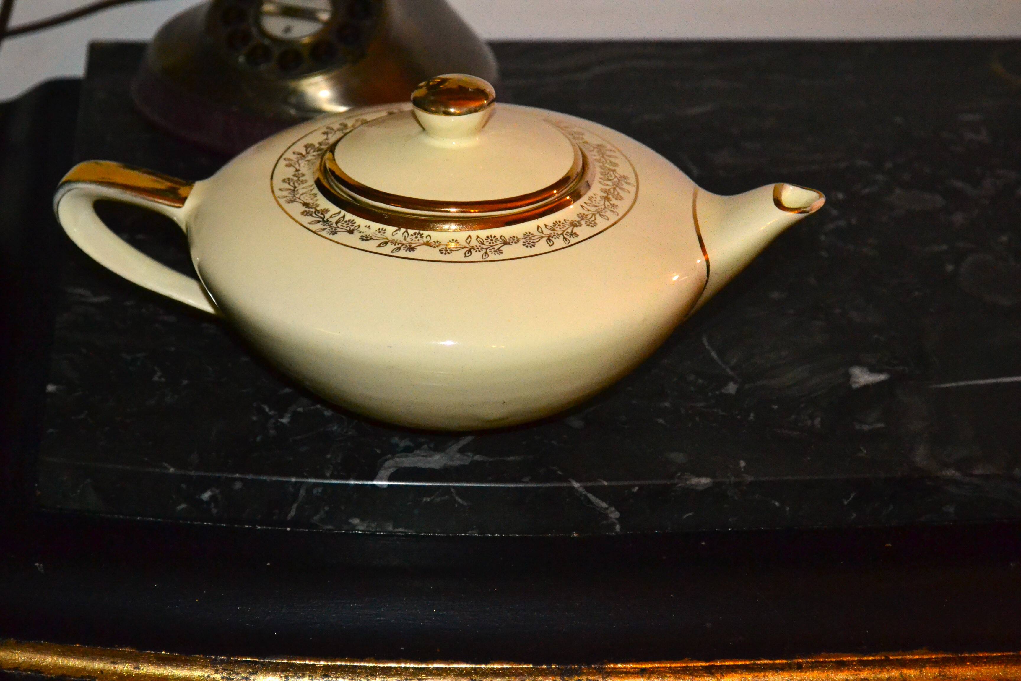 Sicas Sesto Fiorentino teapot