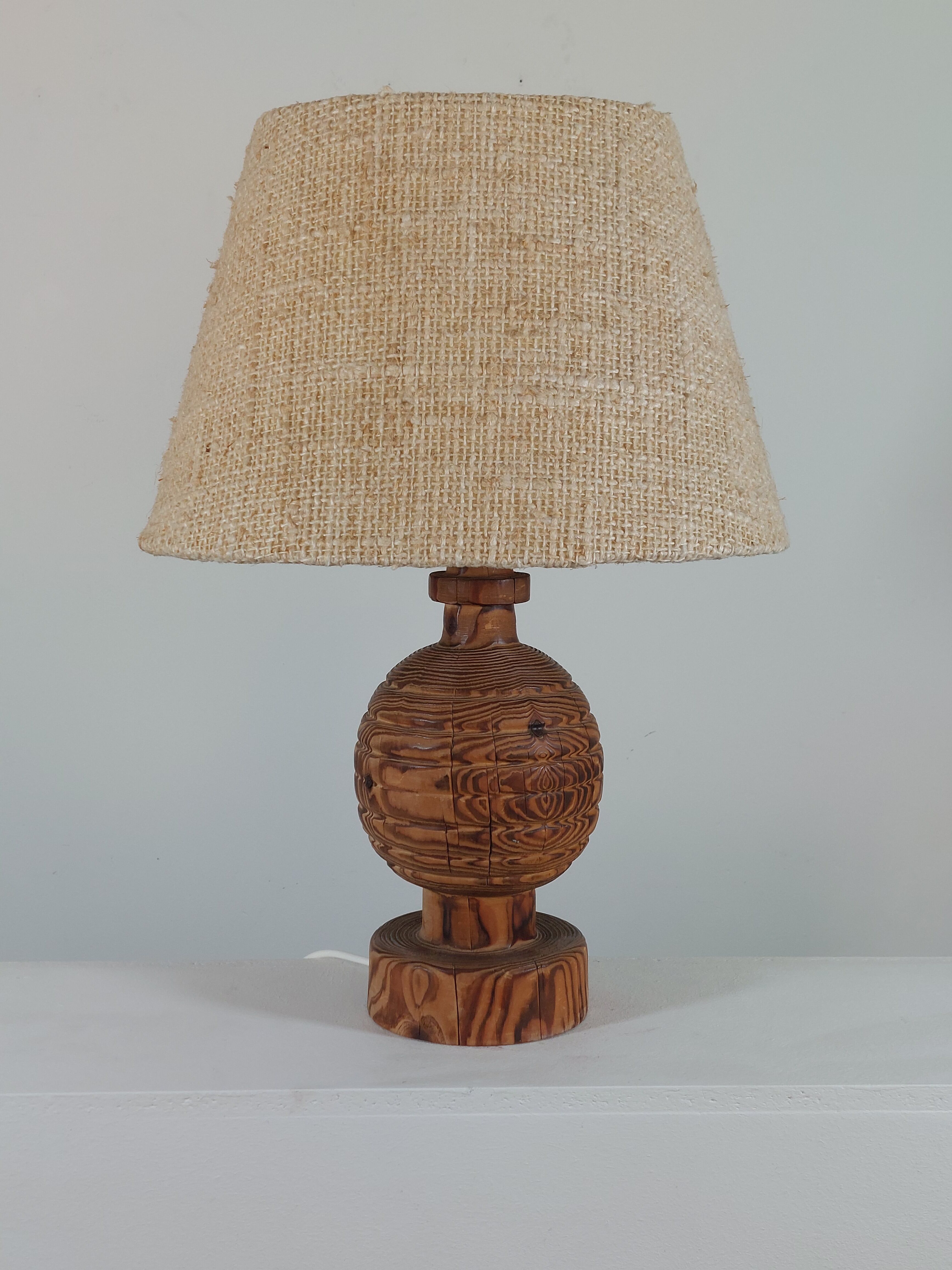 Rare vintage Mid Century brutalist flamed pine table lamp  by Temde