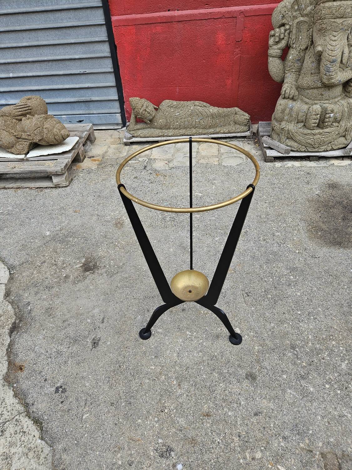 Umbrella stand in metal and gilded brass from the 1950s