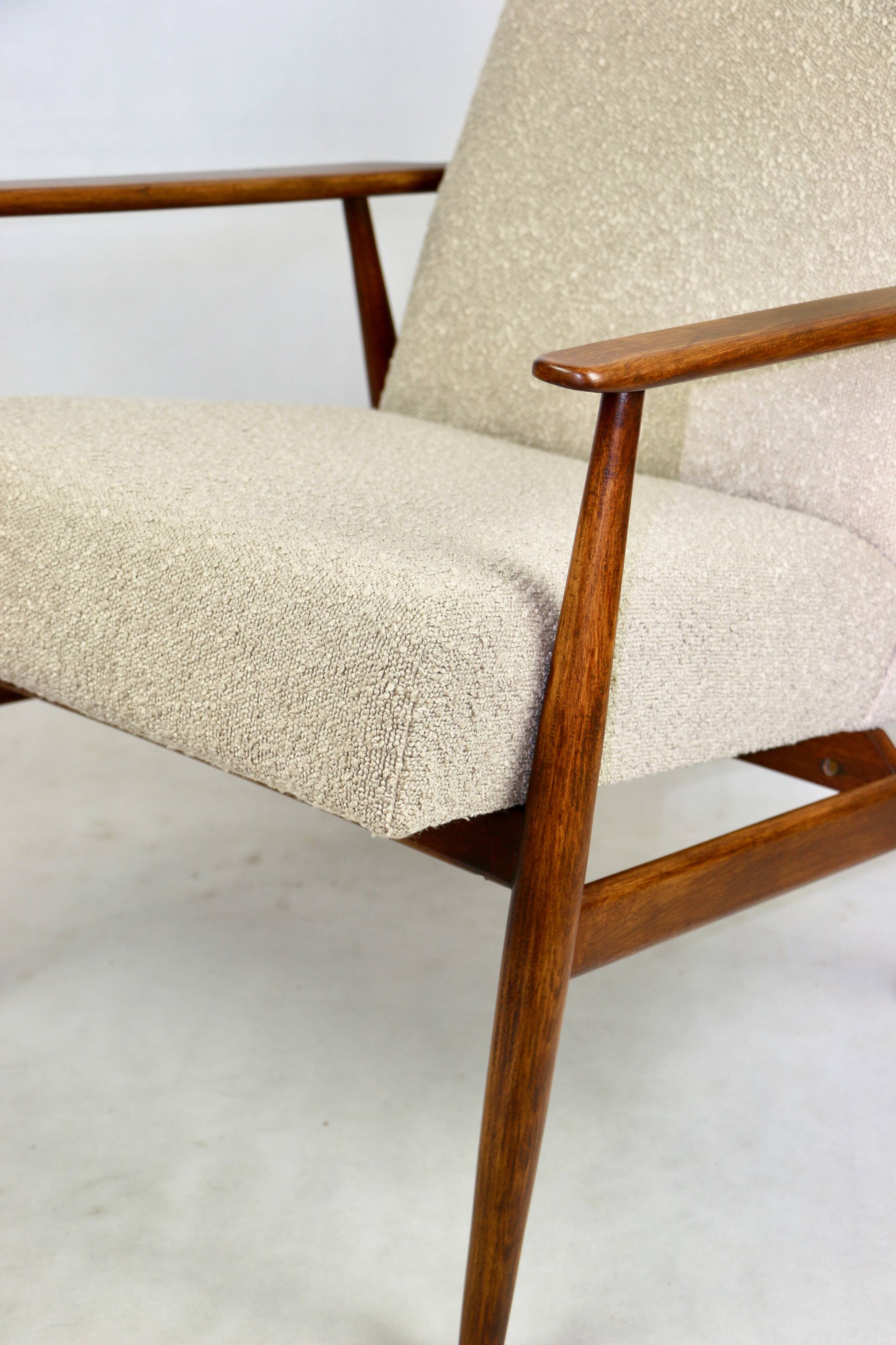 Armchair 'Lis', 1970s beige boucle design by Henryk Lis - natural wood
