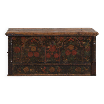 Malle ancienne de style art populaire, année 1838