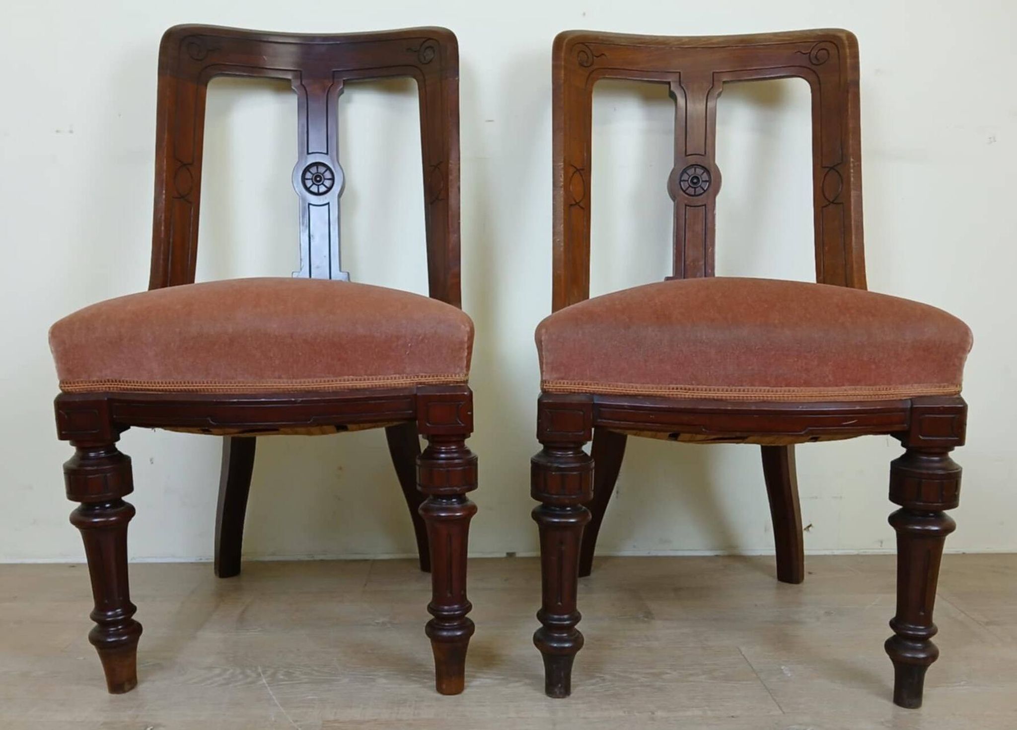 pair of quality 19th century English mahogany chairs circa 1850