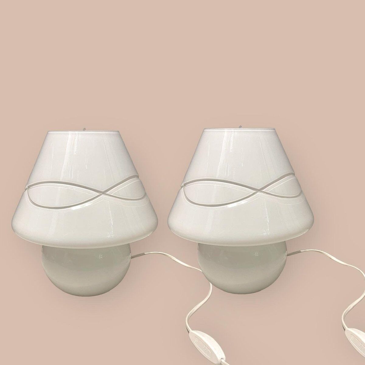 White murano glass table lamps, 1980