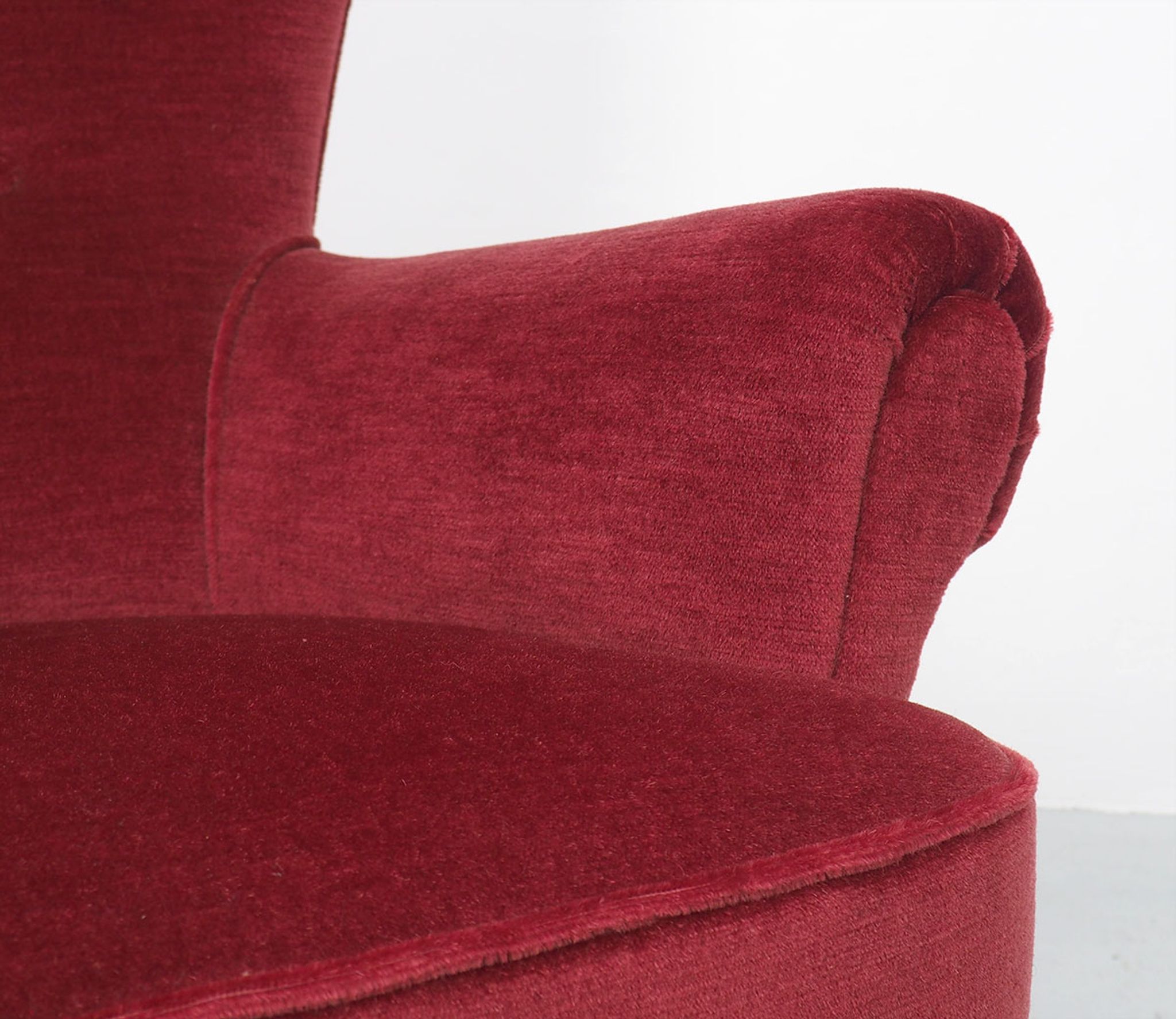 Artifort velvet red lounge chair by Theo Ruth, 1950's