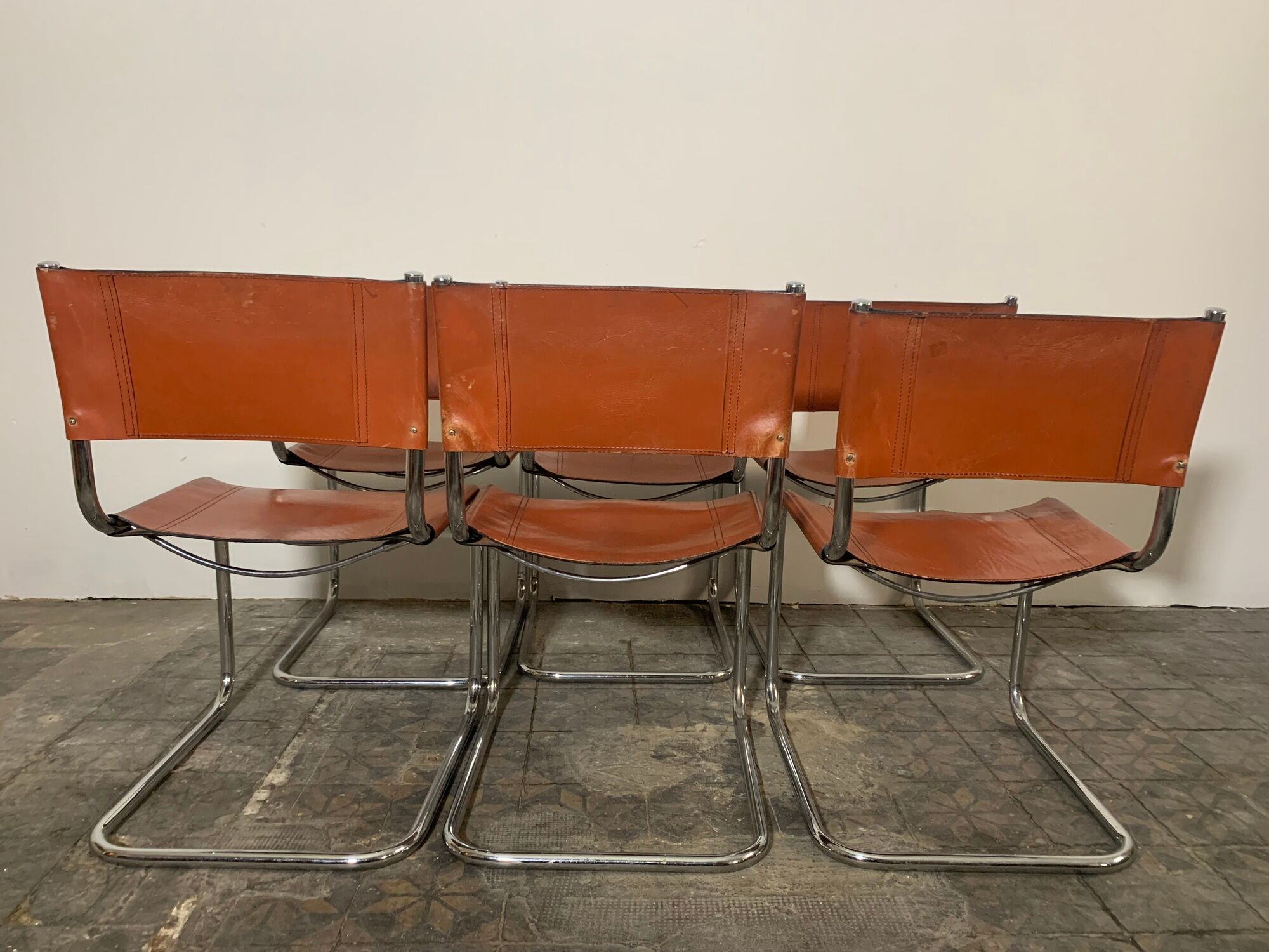 Set of 6 dining chairs