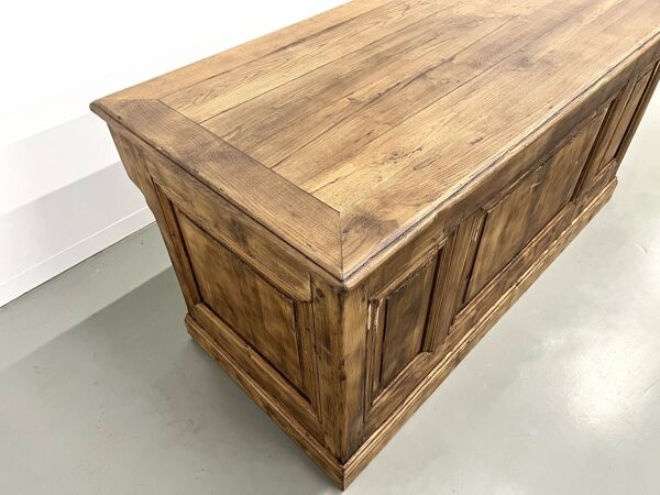 Comptoir de commerce des années 1900