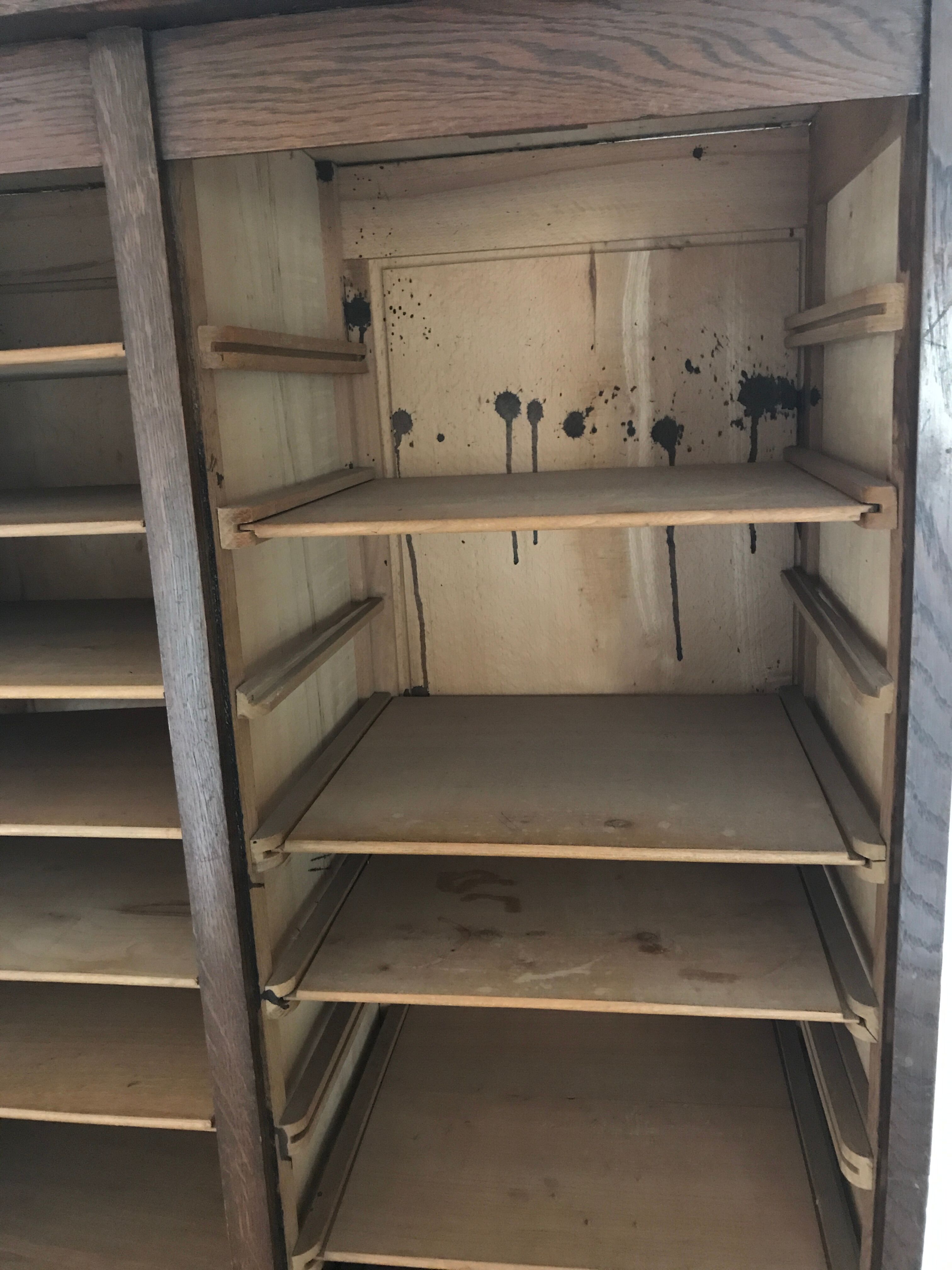 Double curtain Cabinet