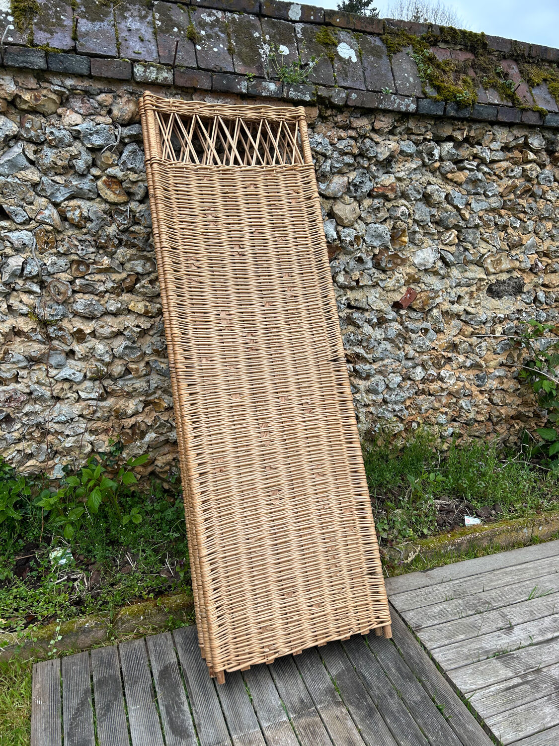 Vintage 1960s woven wicker screen