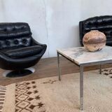 Paire de fauteuils vintage pivotants en cuir noir pied tulipe