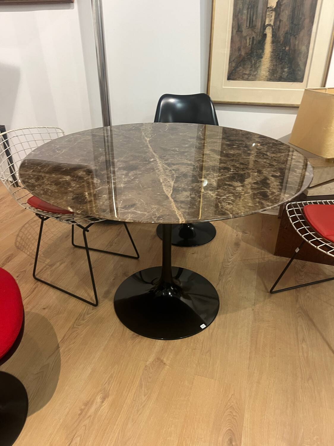 SAARINEN TABLE BROWN MARBLE EMPERADOR KNOLL