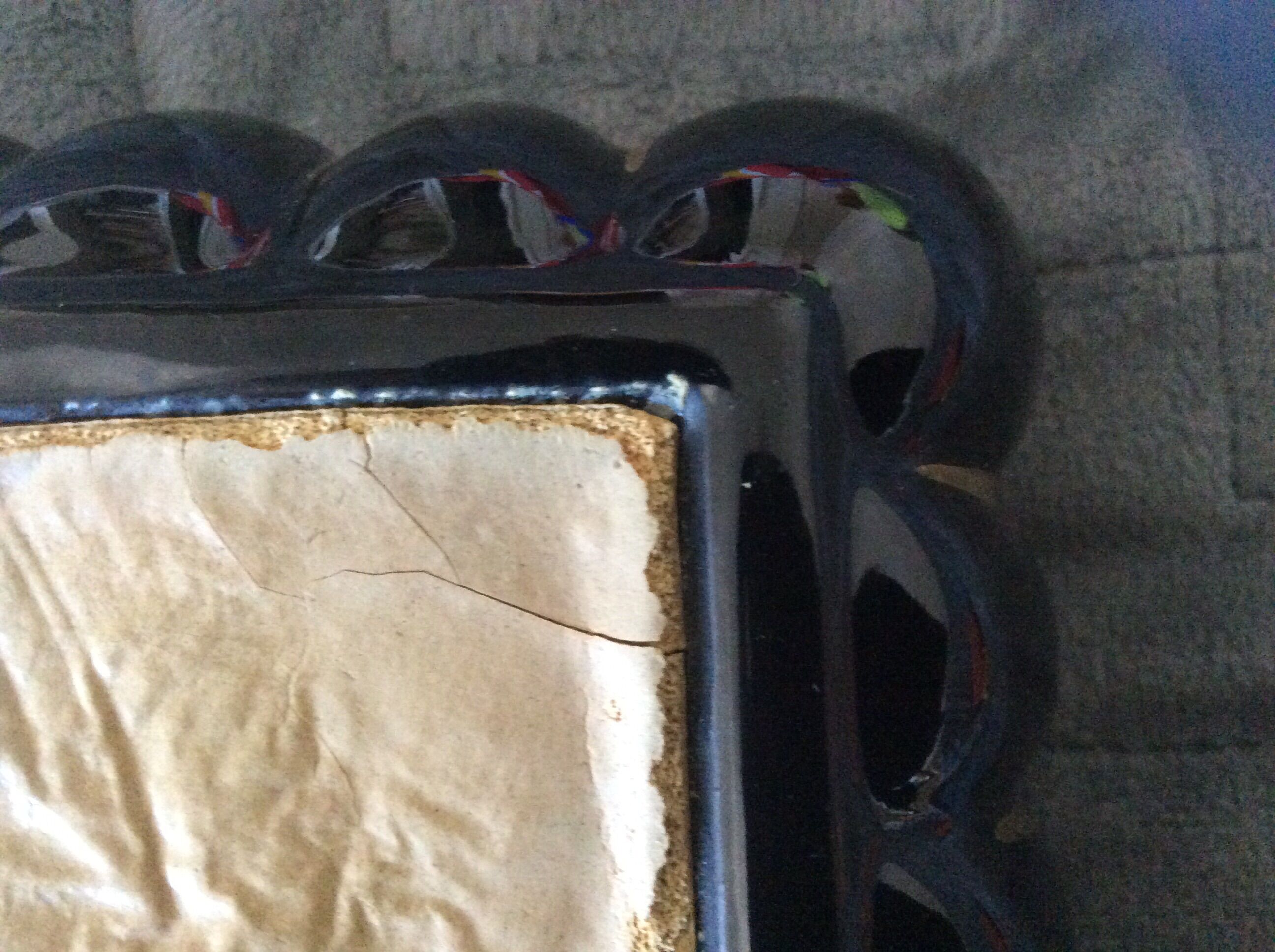 Black ashtray and ceramic gold 50s