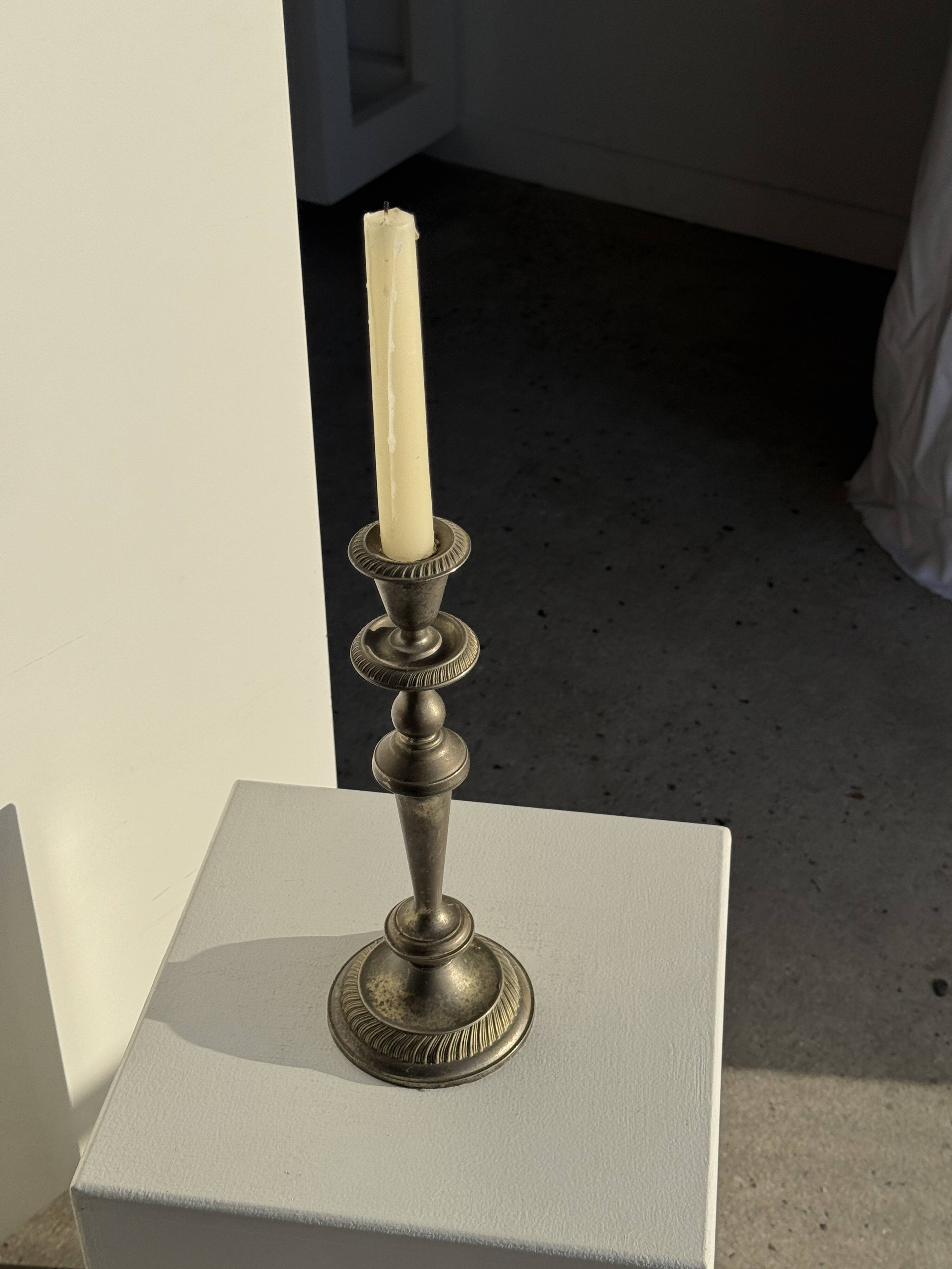 Large antique silver-plated candlestick H29 D10.5