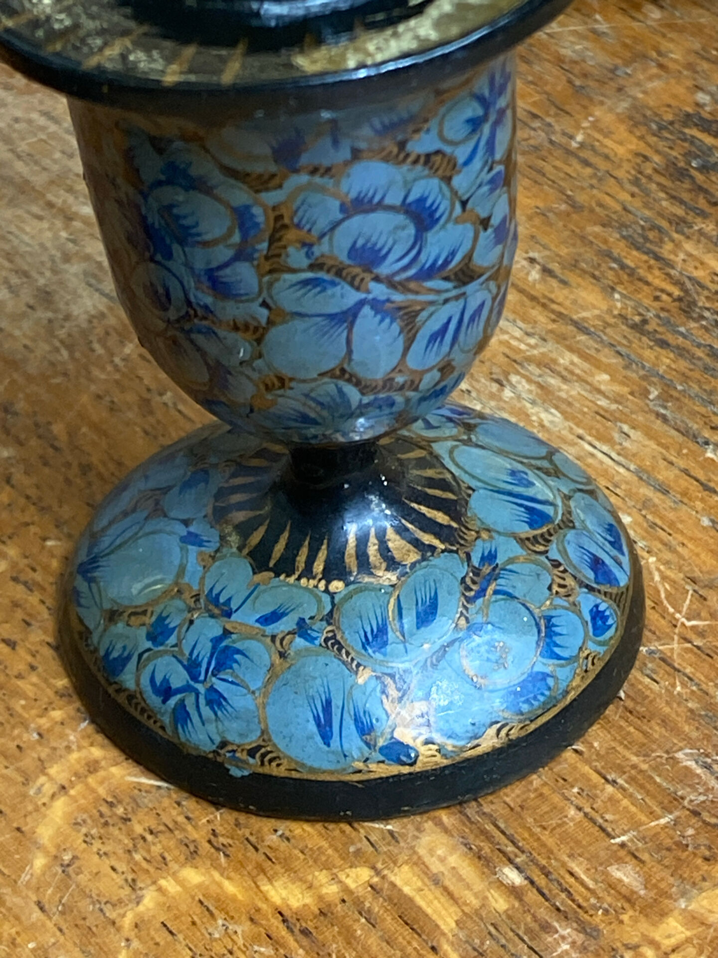Pair of Kashmiri candlesticks, lacquered papier-mâché