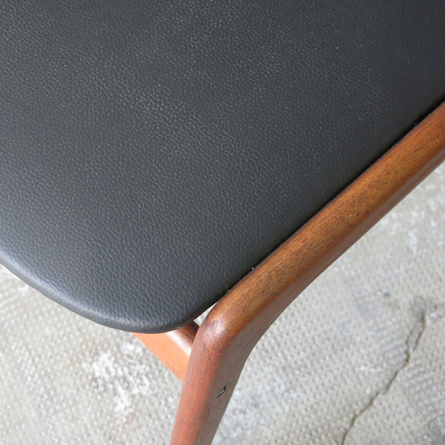 Chaise scandinave