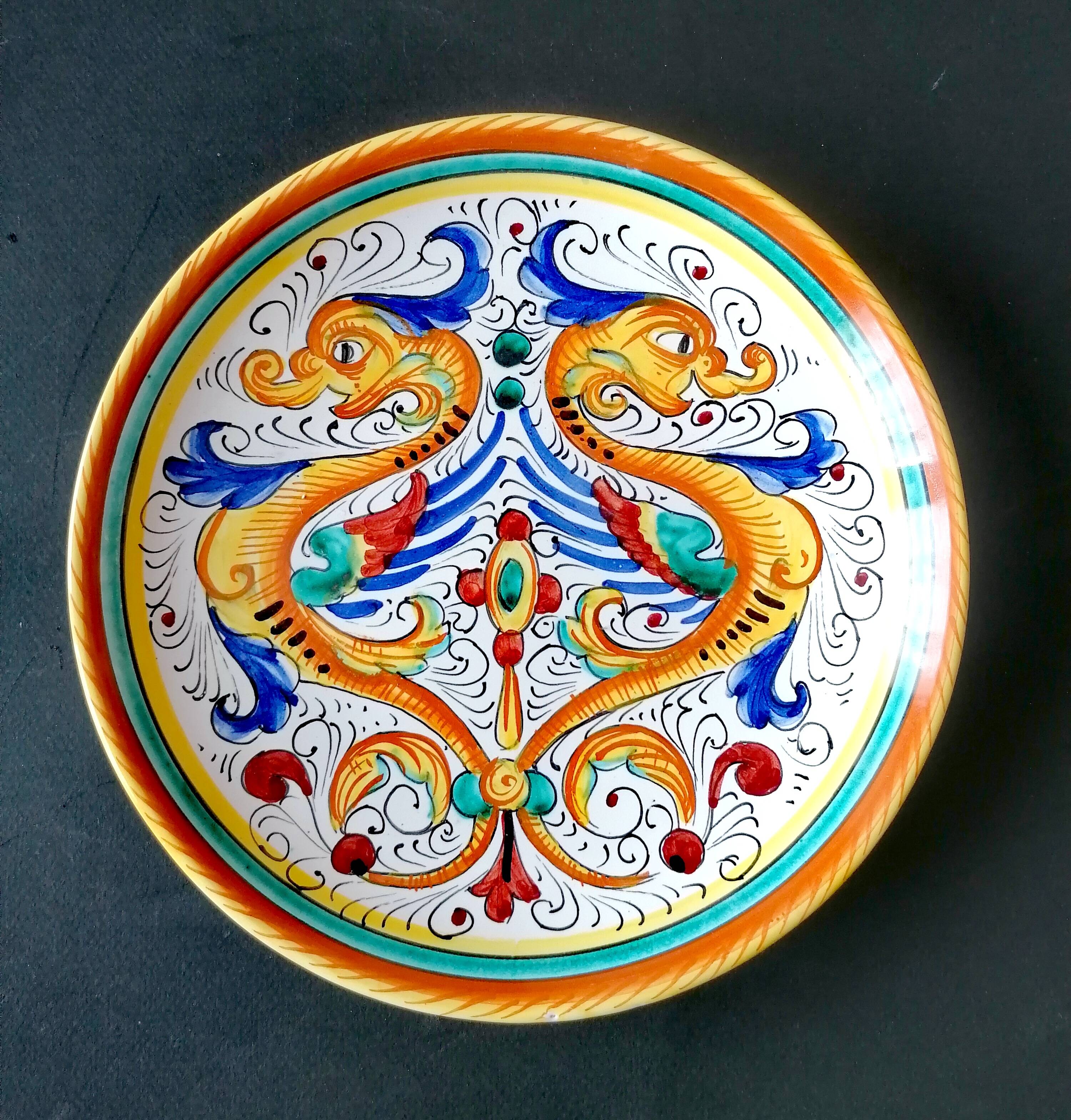 Raffaellesco plate from Deruta
