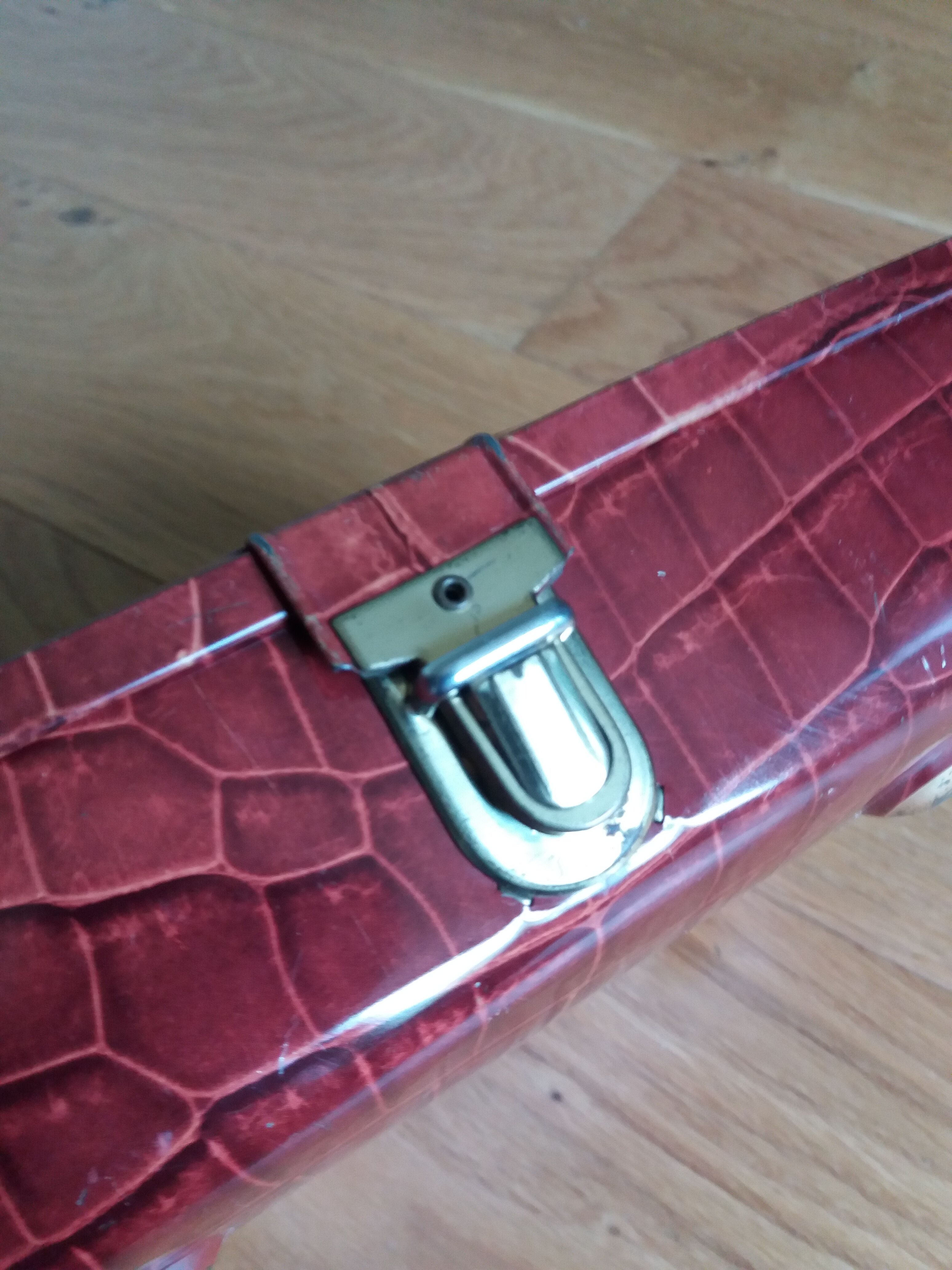 Cote d'Or crocodile skin effect metal advertising box