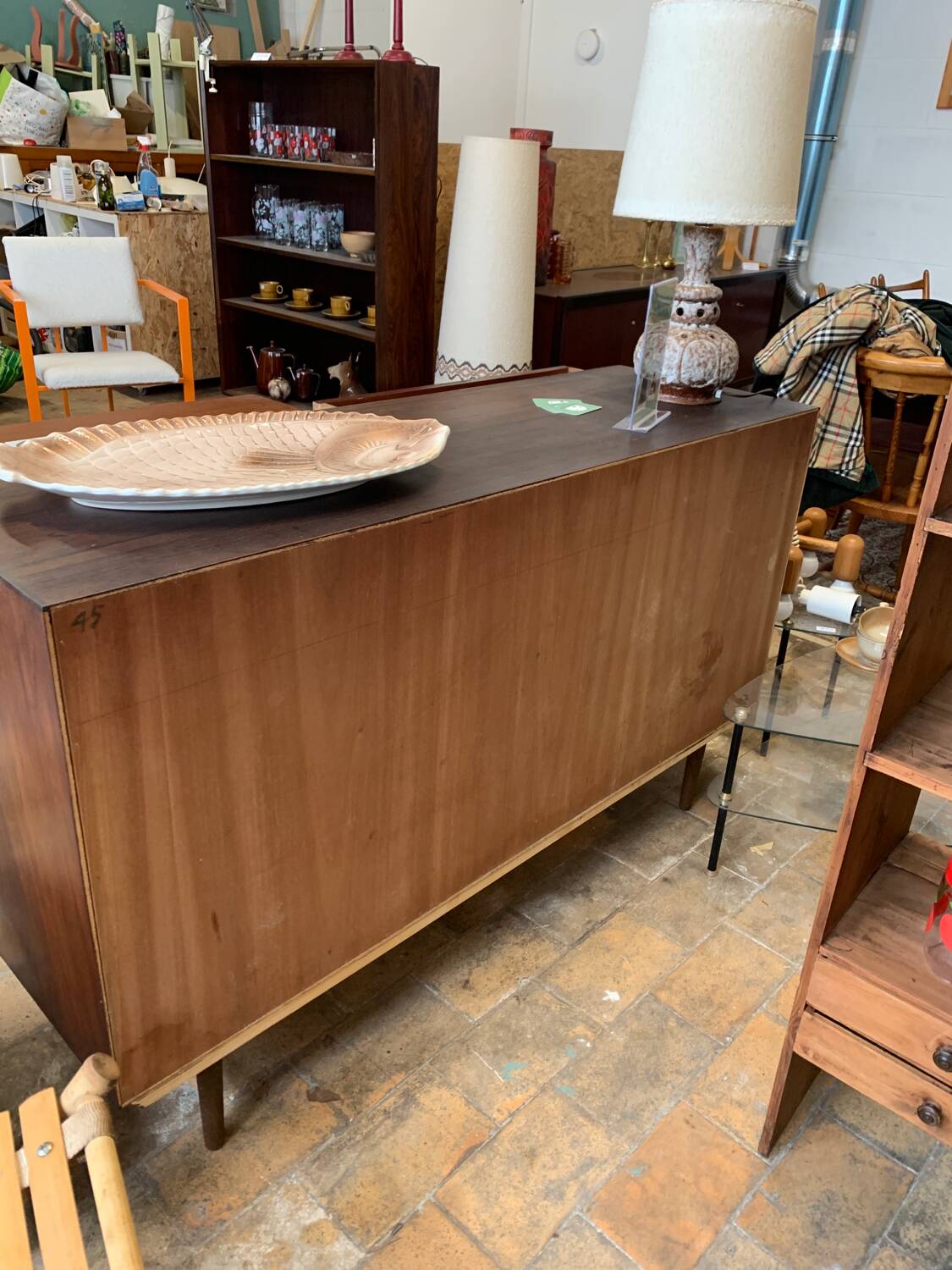Buffet -Enfilade scandinave en palissandre des années 1960.