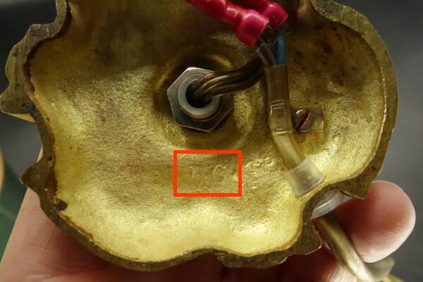 Louis XV style lamp from Lucien GAU - green sheet metal lampshade with cracked effect