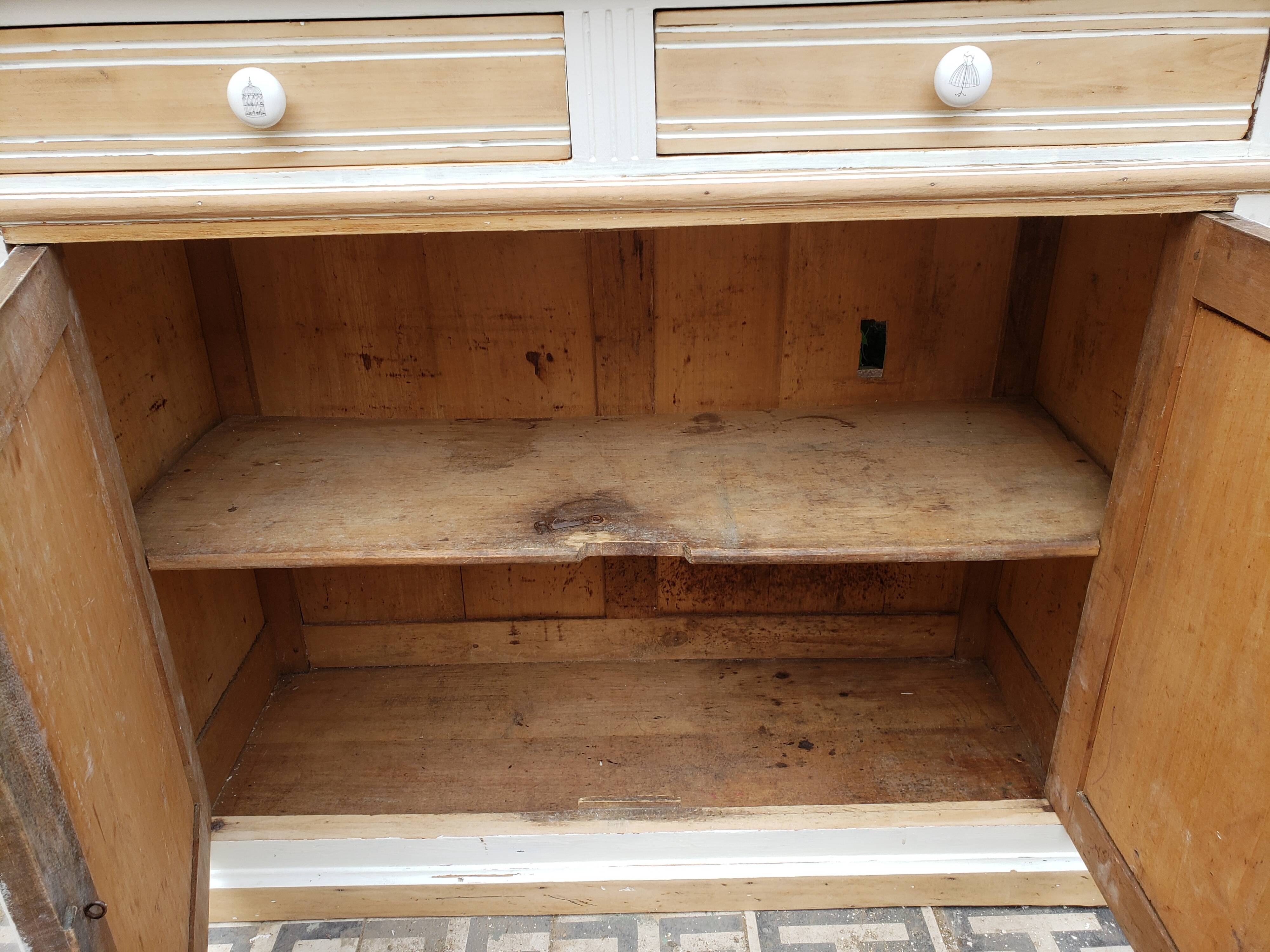 Parisian white buffet and wood Thuileries