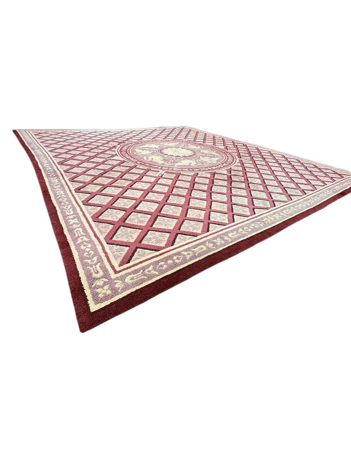 Aubusson carpet – Savonnerie origin
