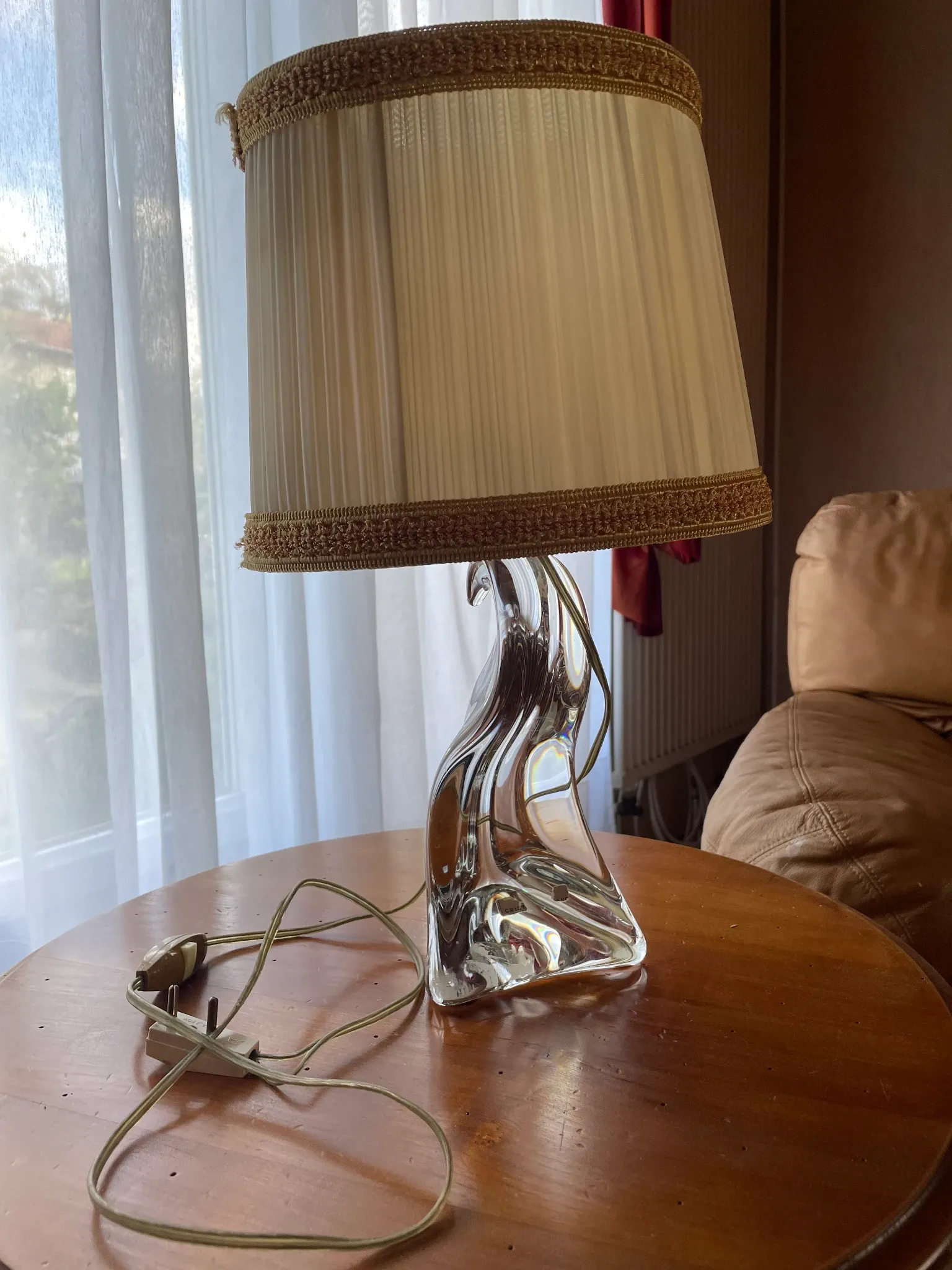 Crystal floor lamp